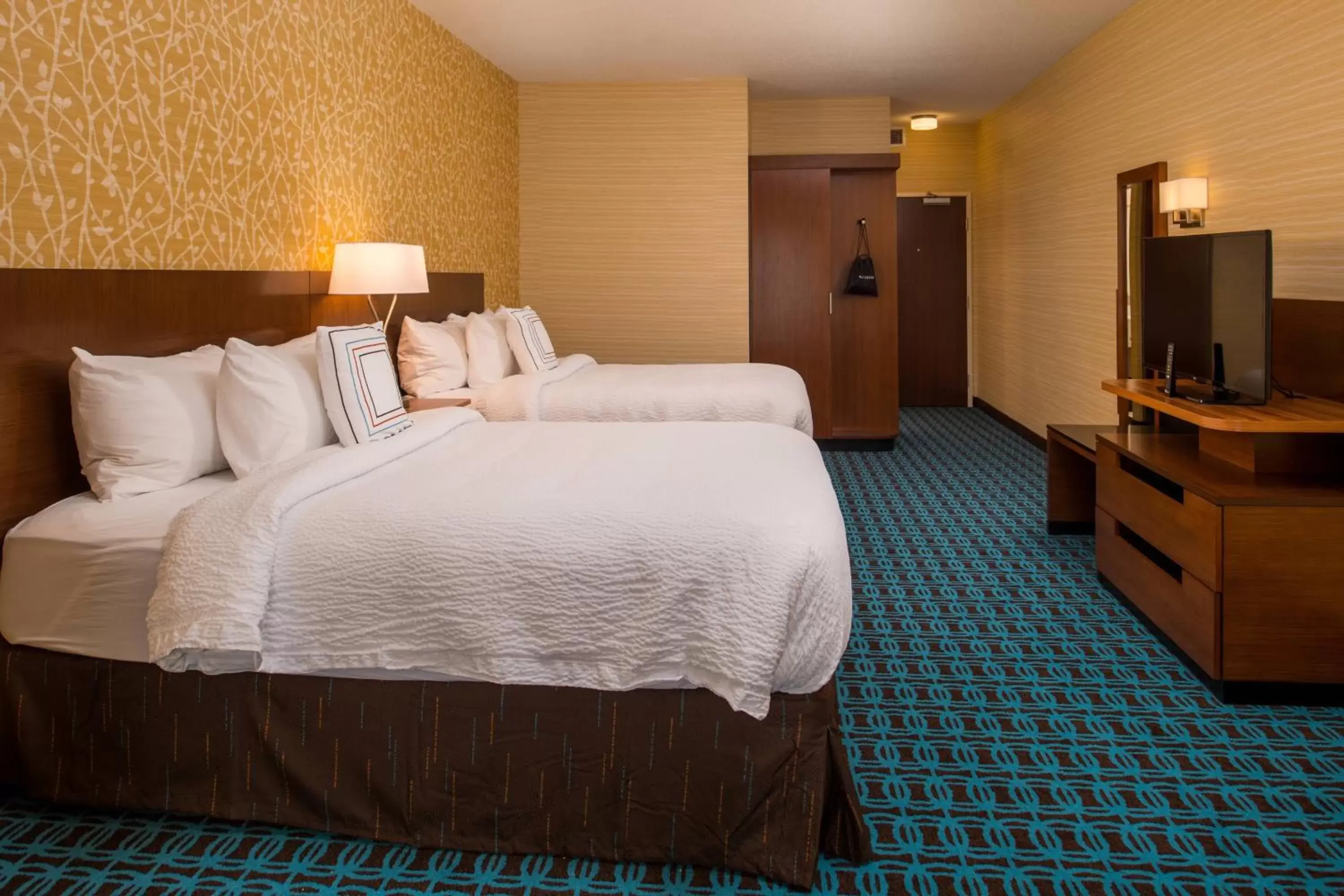 Bedroom, Bed in Fairfield Inn & Suites by Marriott St. Louis Westport