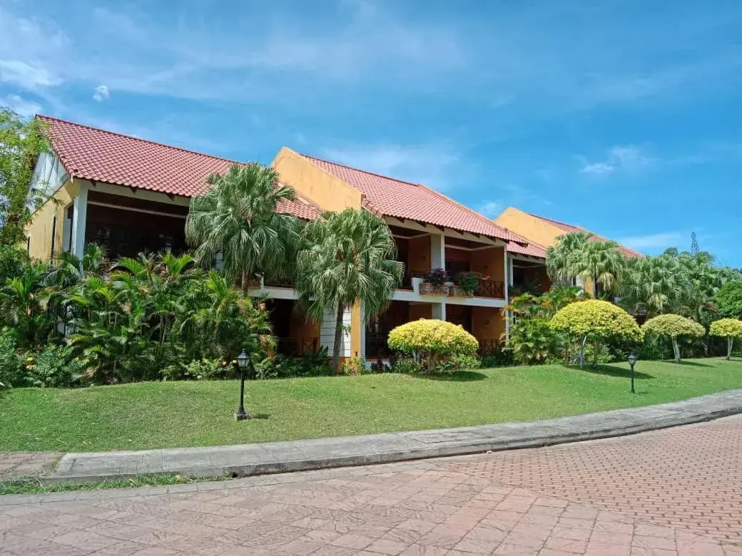 Garden view, Property Building in Tiara Labuan Hotel