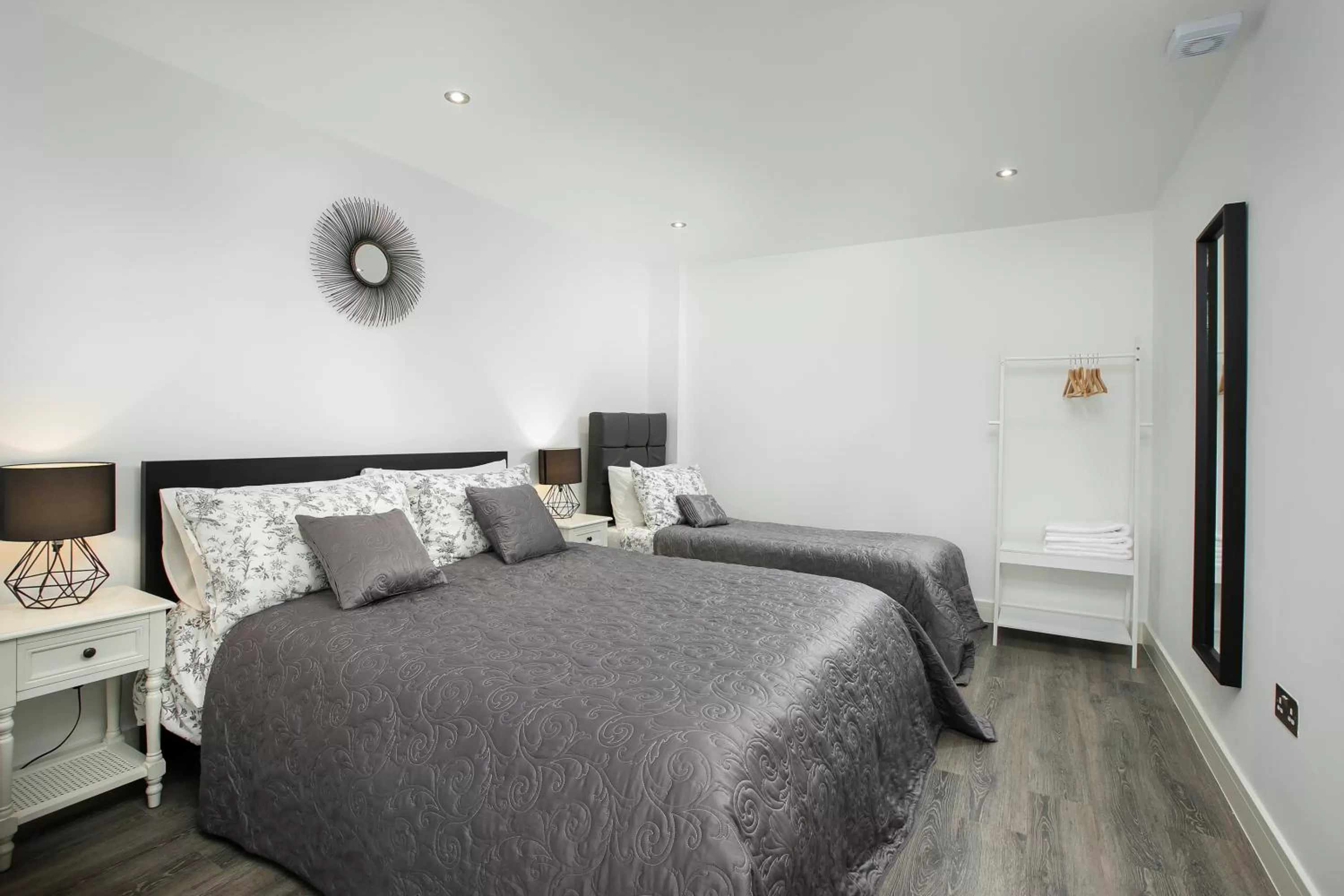 Decorative detail, Bed in Reading Kings Road Lodge by Creatick Apartments