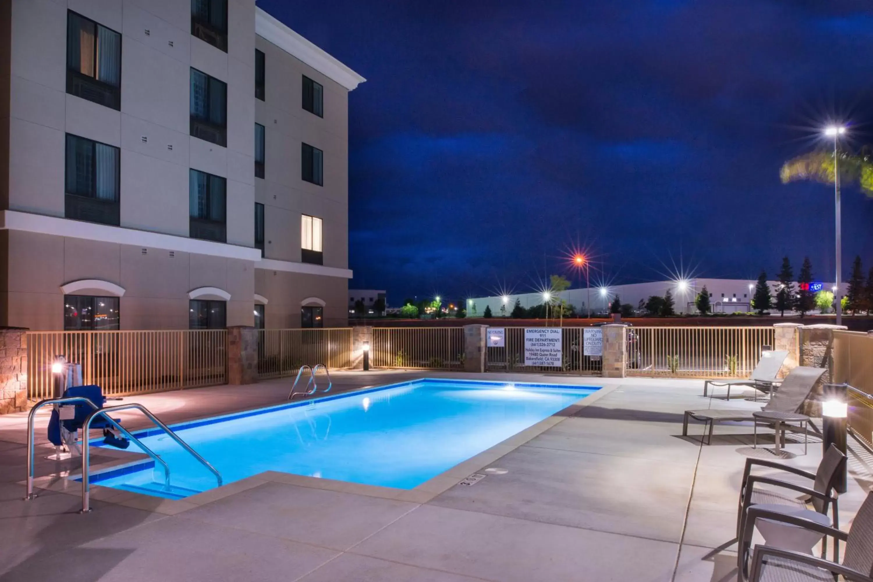 Swimming Pool in Holiday Inn Express & Suites Bakersfield Airport, an IHG Hotel