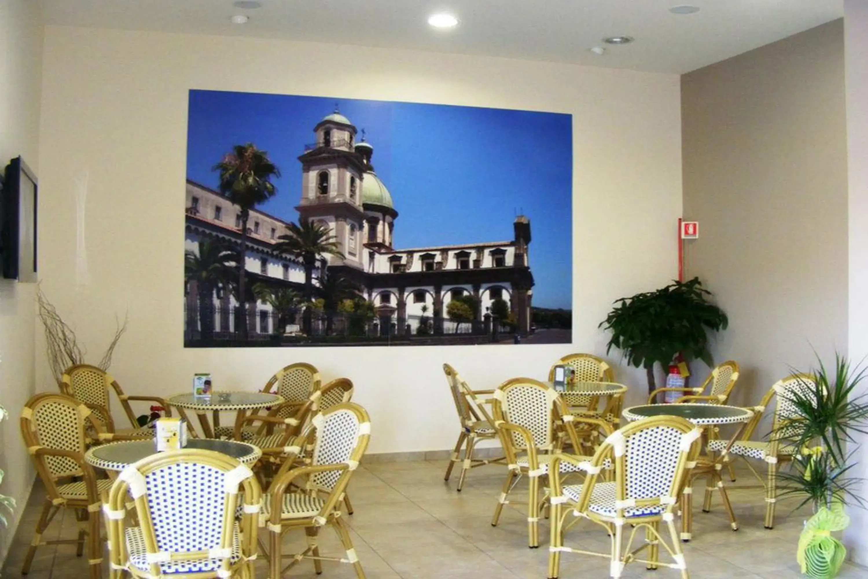 Lounge or bar, Restaurant/Places to Eat in Hotel La Casa Del Pellegrino