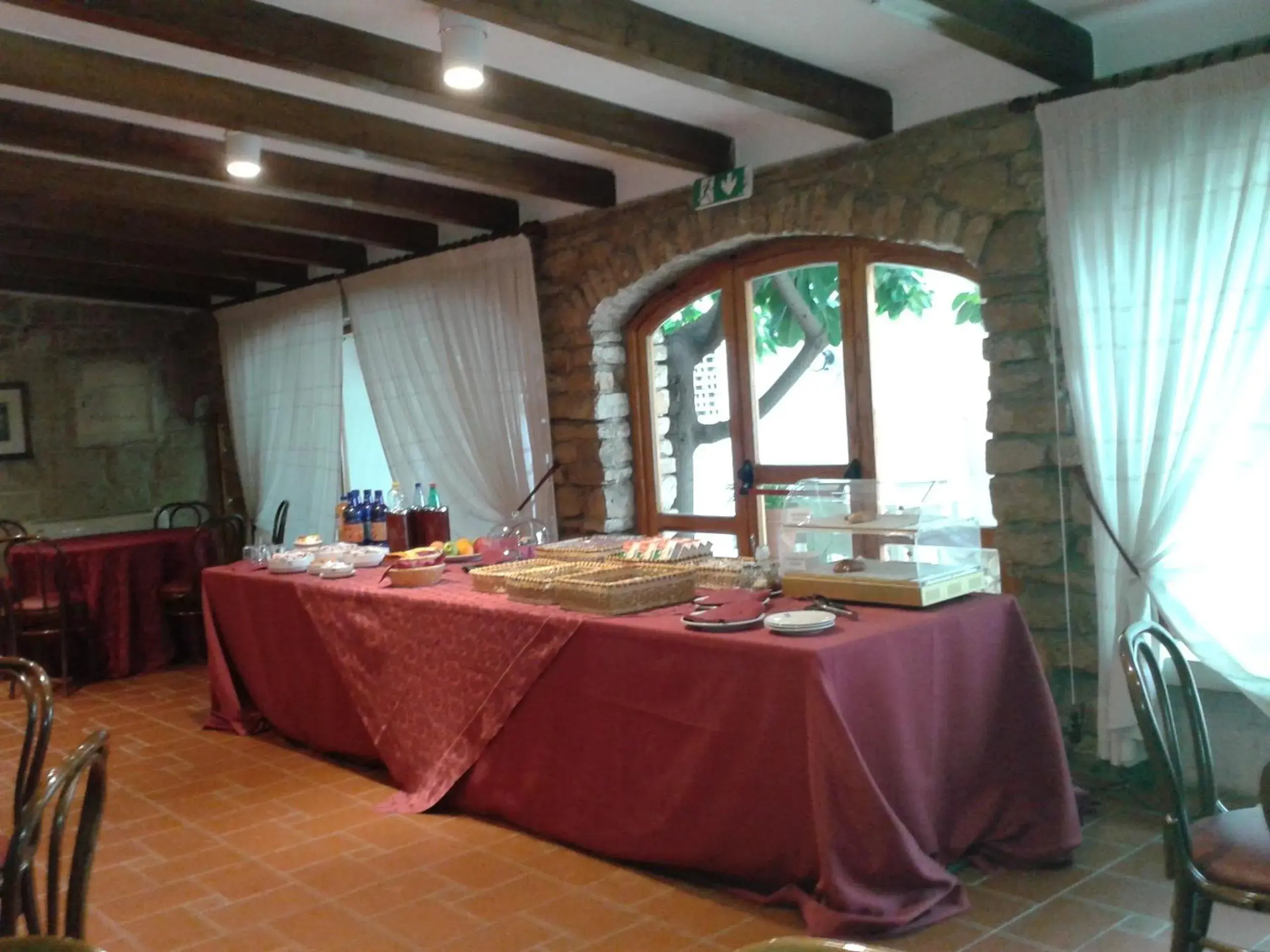 Restaurant/Places to Eat in Masseria Sant'Anna