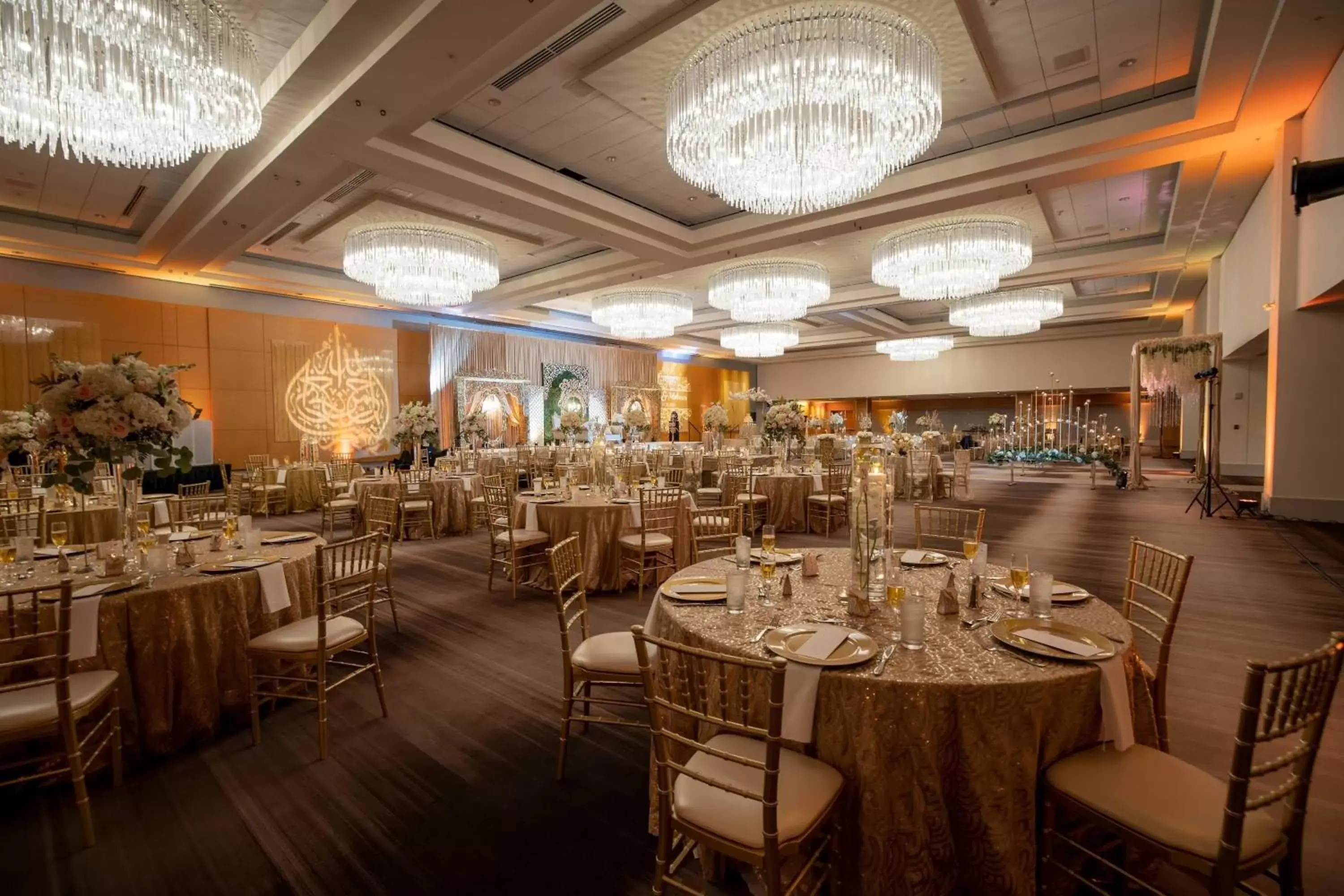 Banquet/Function facilities, Restaurant/Places to Eat in Atlanta Marriott Marquis