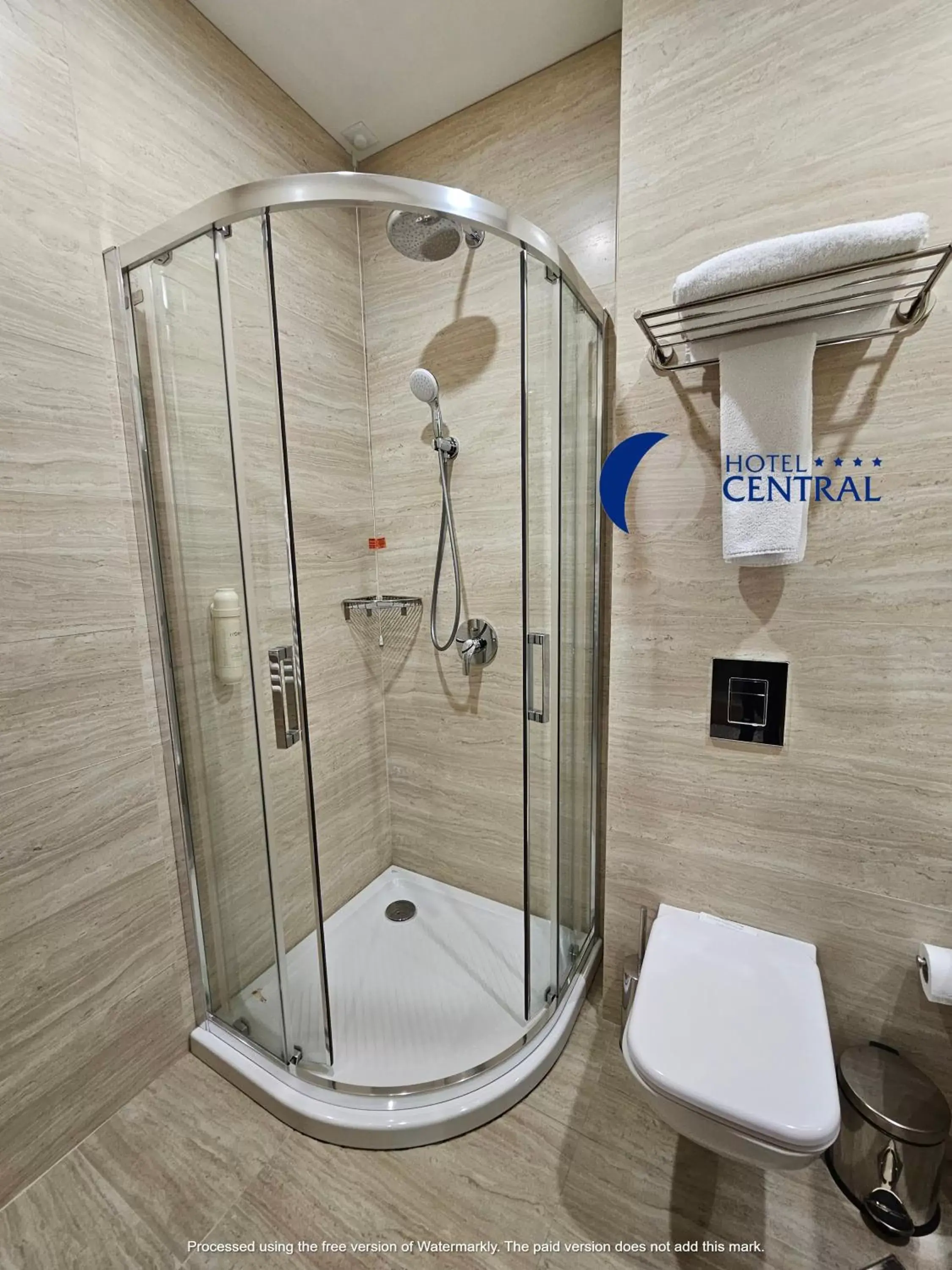 Shower, Bathroom in Central Hotel Sofia