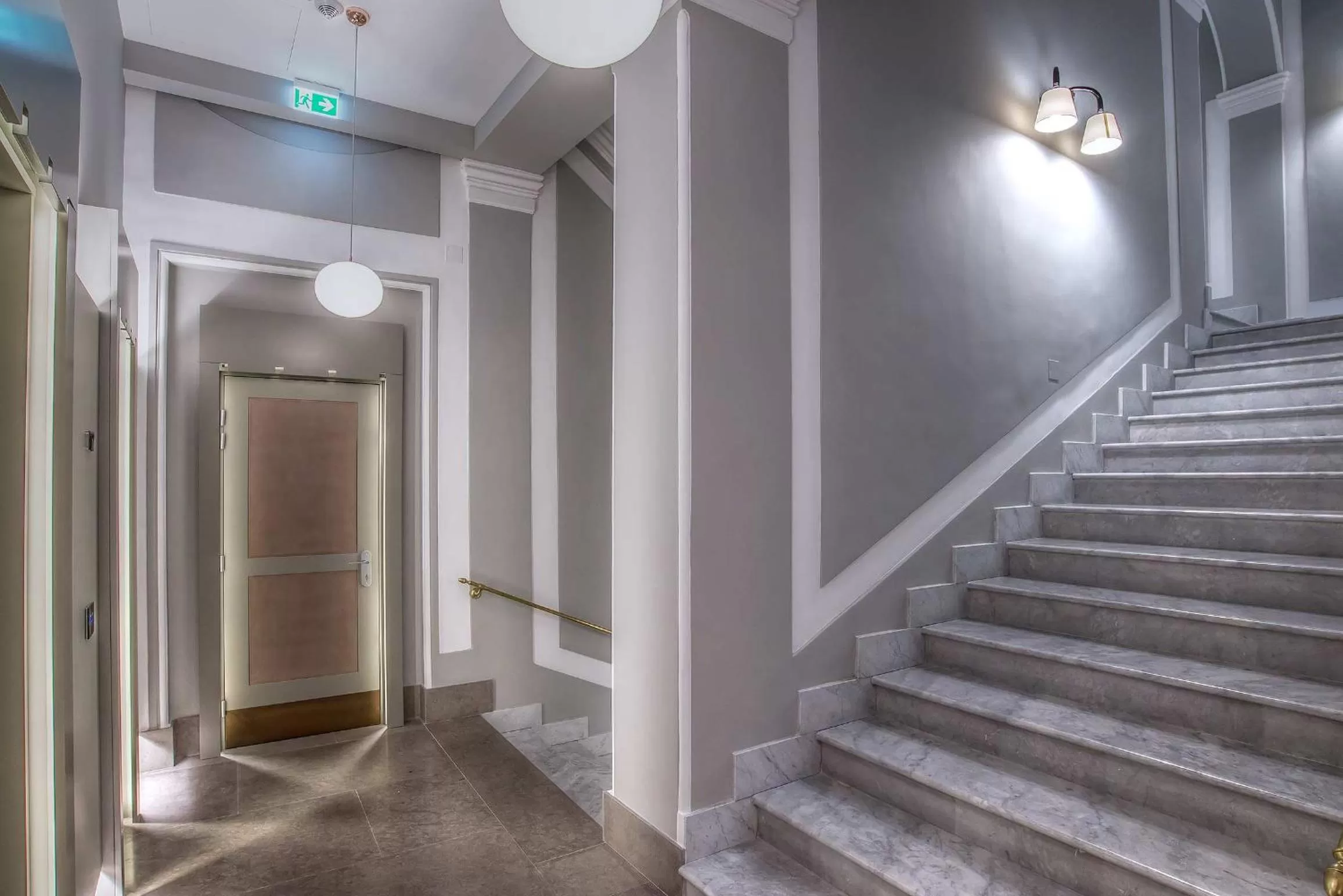 Text overlay in Hotel Martis Palace