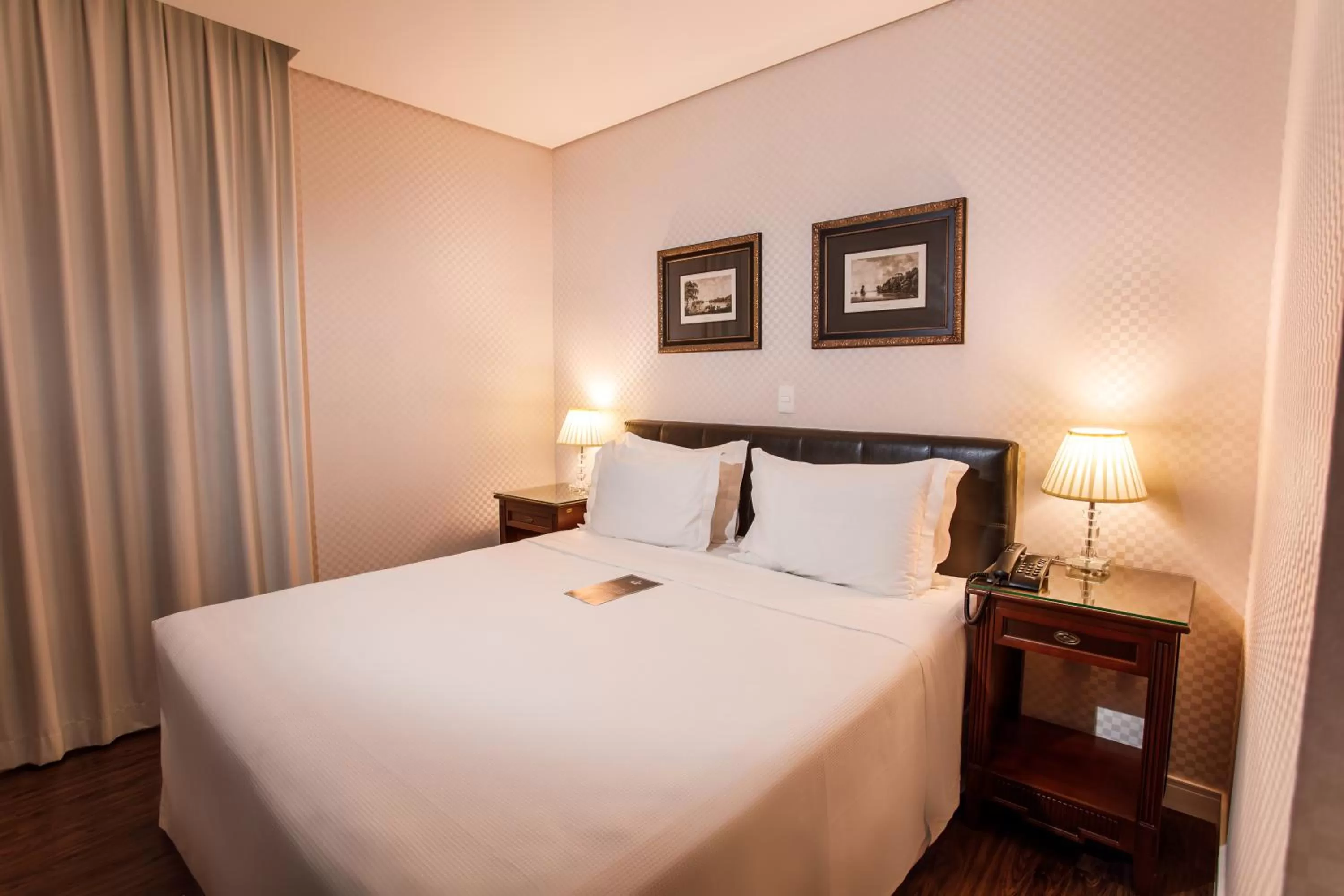 Bed in Sofistic Hotel