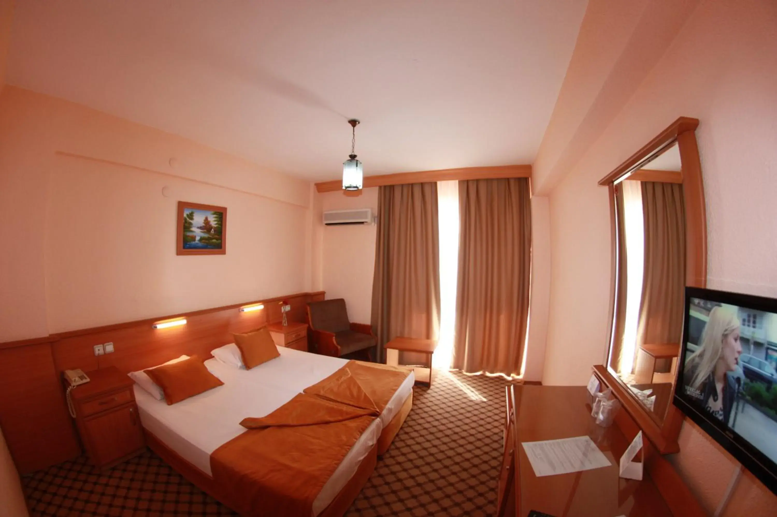 Bedroom, Bed in Hotel Billurcu
