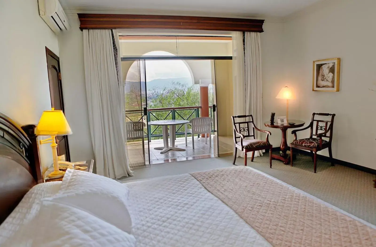 Bedroom, Bed in Hotel Los Parrales