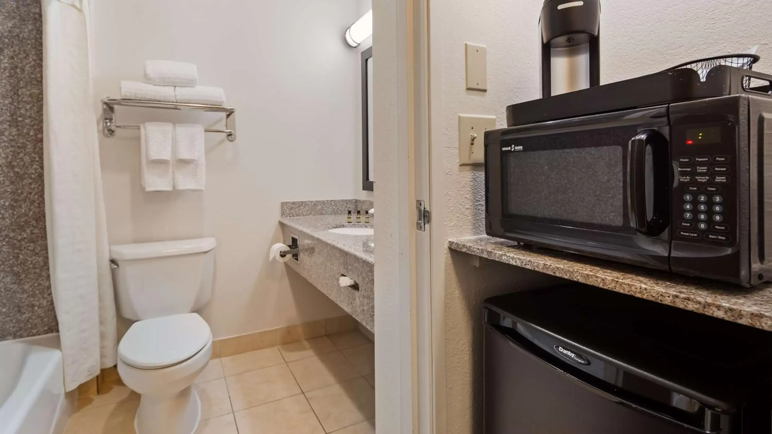 Photo of the whole room, Bathroom in Best Western Plus Kansas City Airport - KCI East