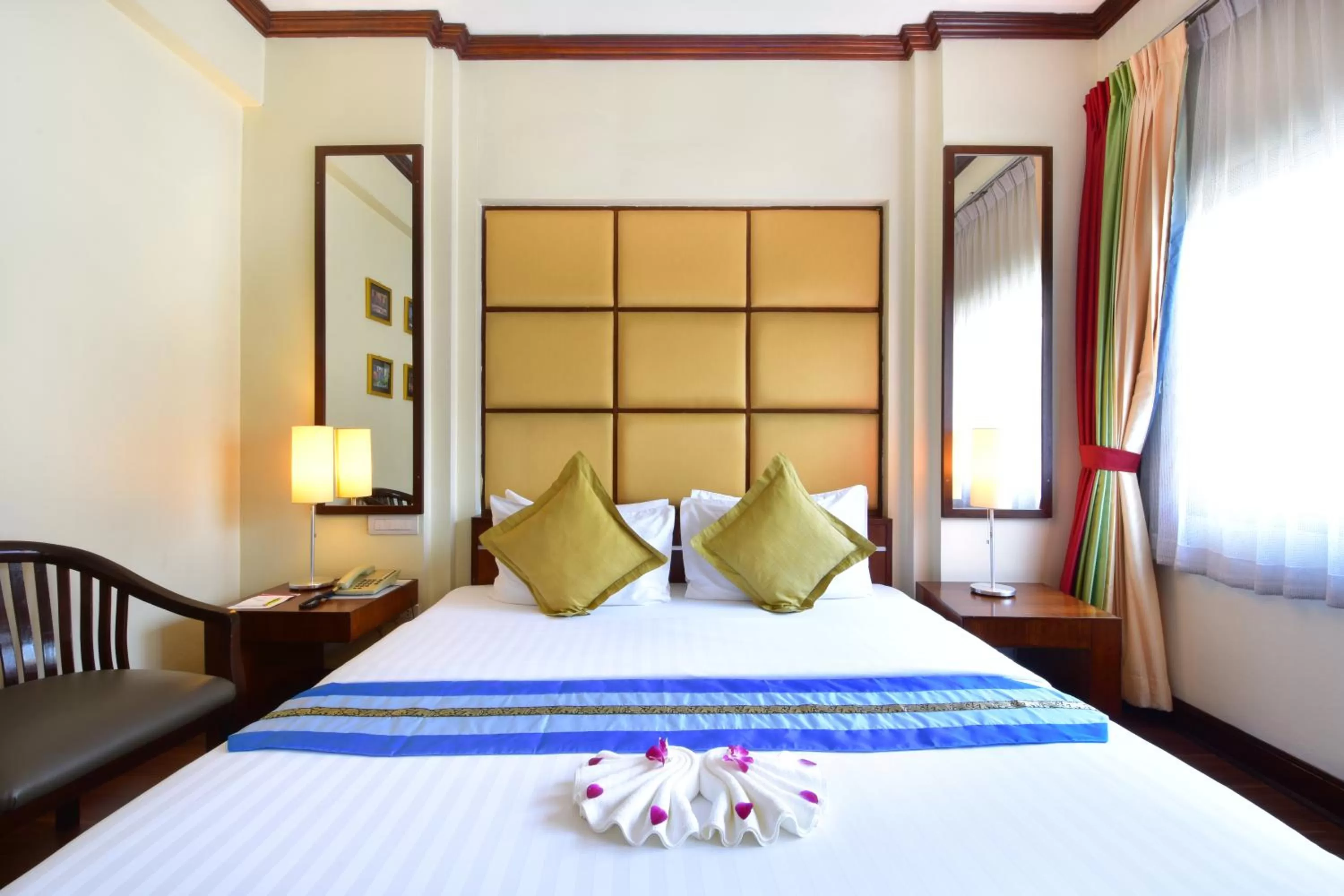 Bed in Grand Business Inn