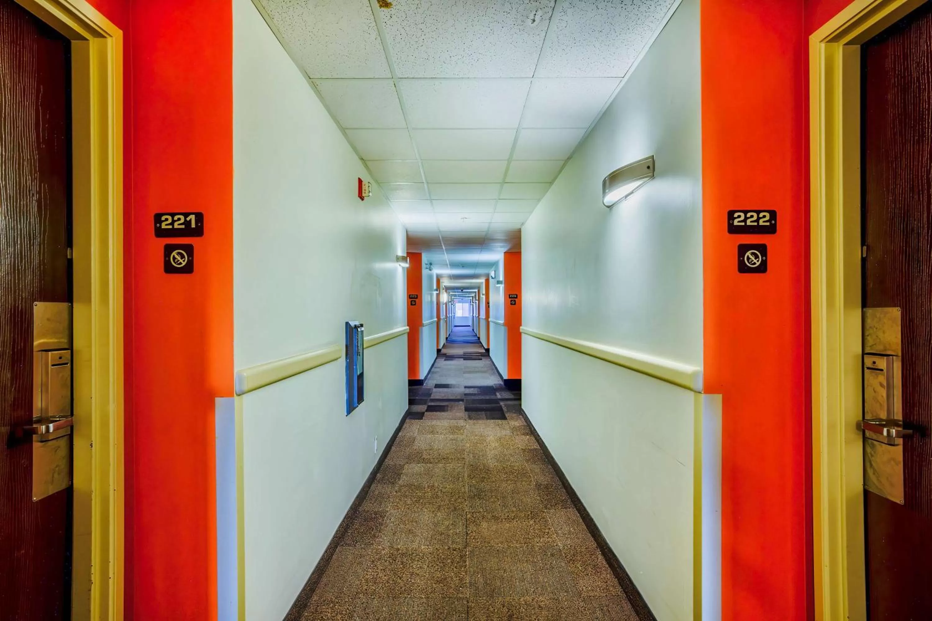 Other in Motel 6-Burlington, ON - Toronto West - Oakville