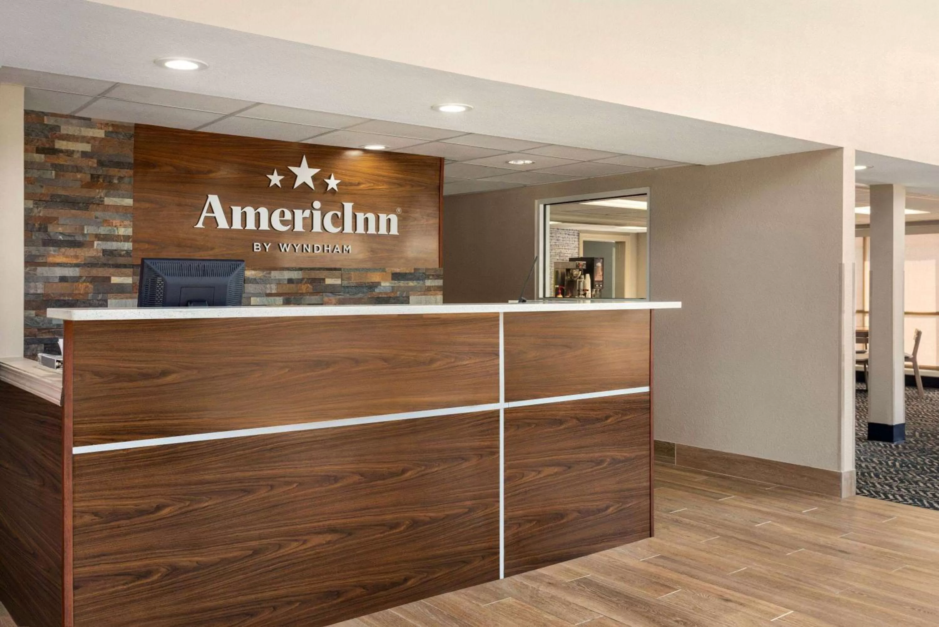 Lobby or reception in AmericInn by Wyndham Branson & Conference Center