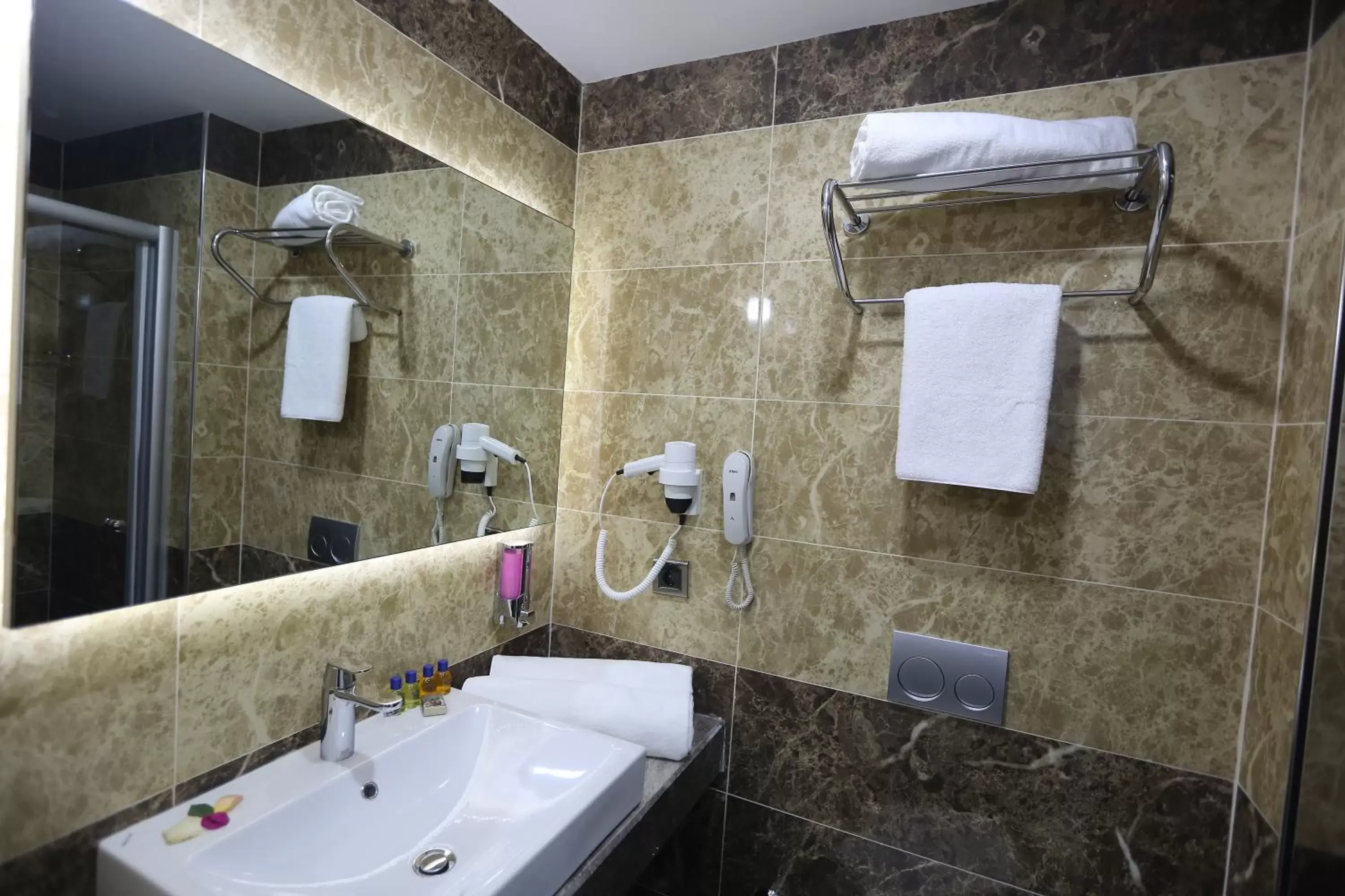 Bathroom in Elips Royal Hotel & SPA Bathroom in Elips Royal Hotel & SPA