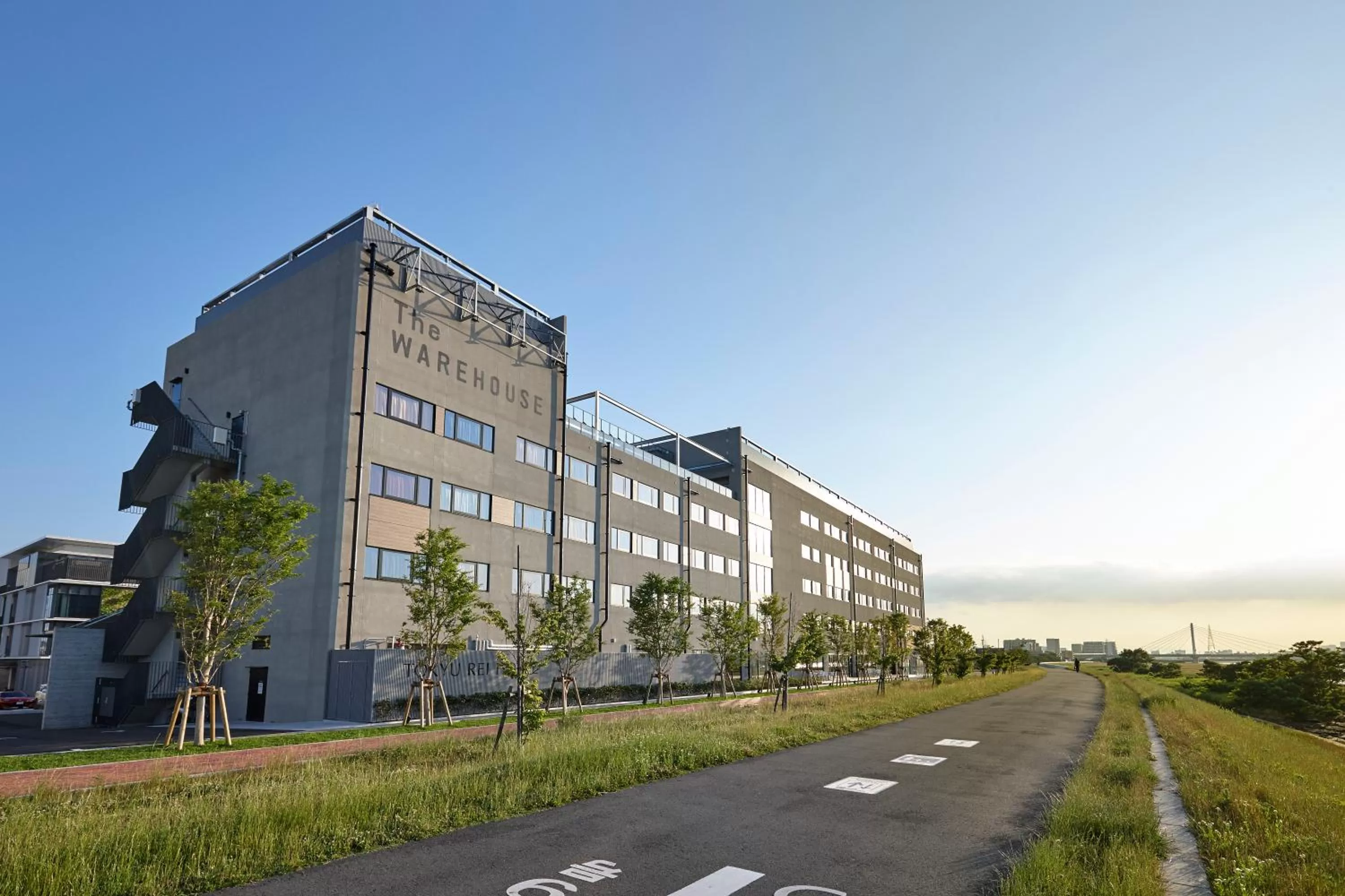 Property building in Kawasaki King Skyfront Tokyu REI Hotel