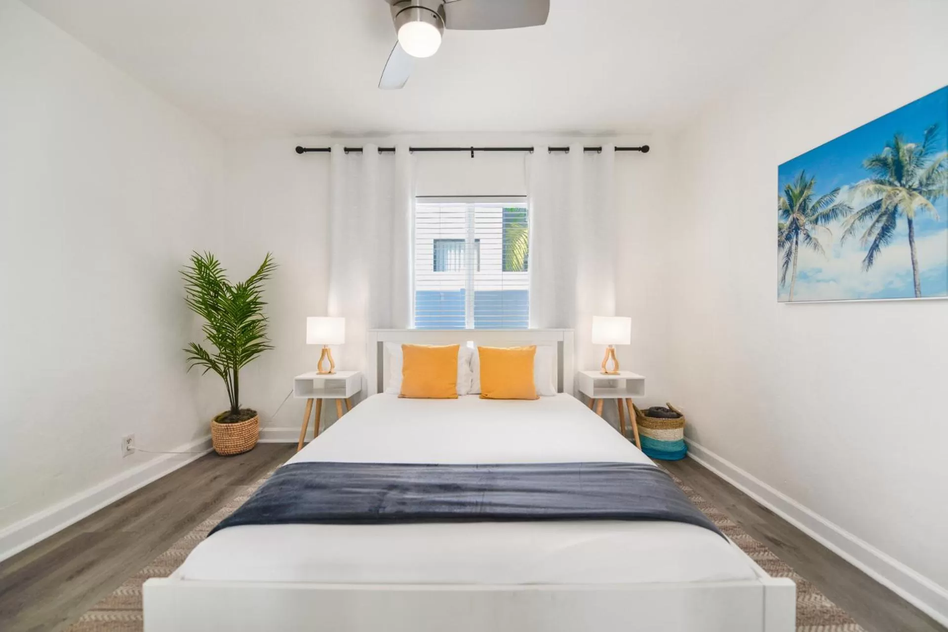 Bedroom, Bed in Alani Bay Villas