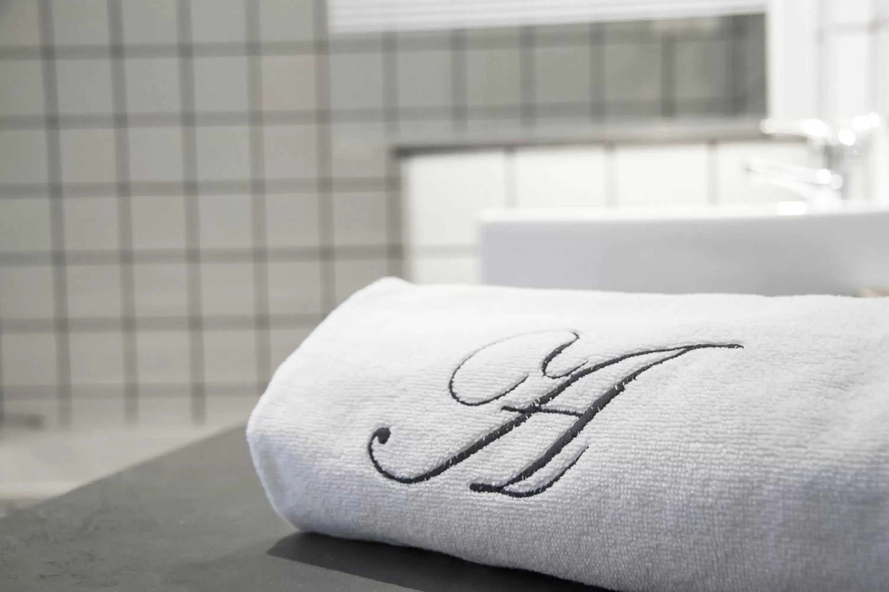 Bathroom, Spa/Wellness in Hotel Life Gran Via Design