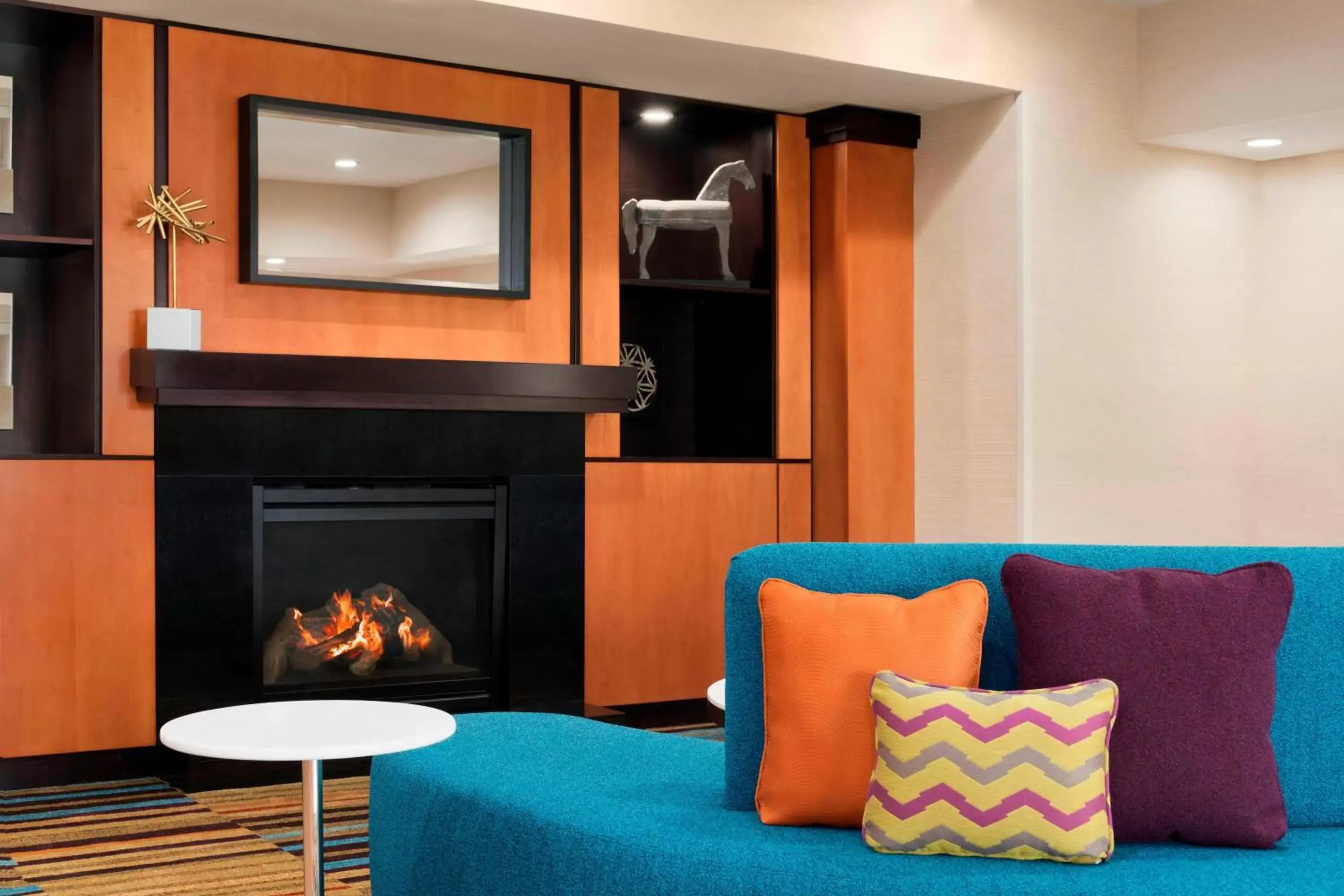 Lobby or reception, Seating Area in Fairfield Inn & Suites Hartford Manchester