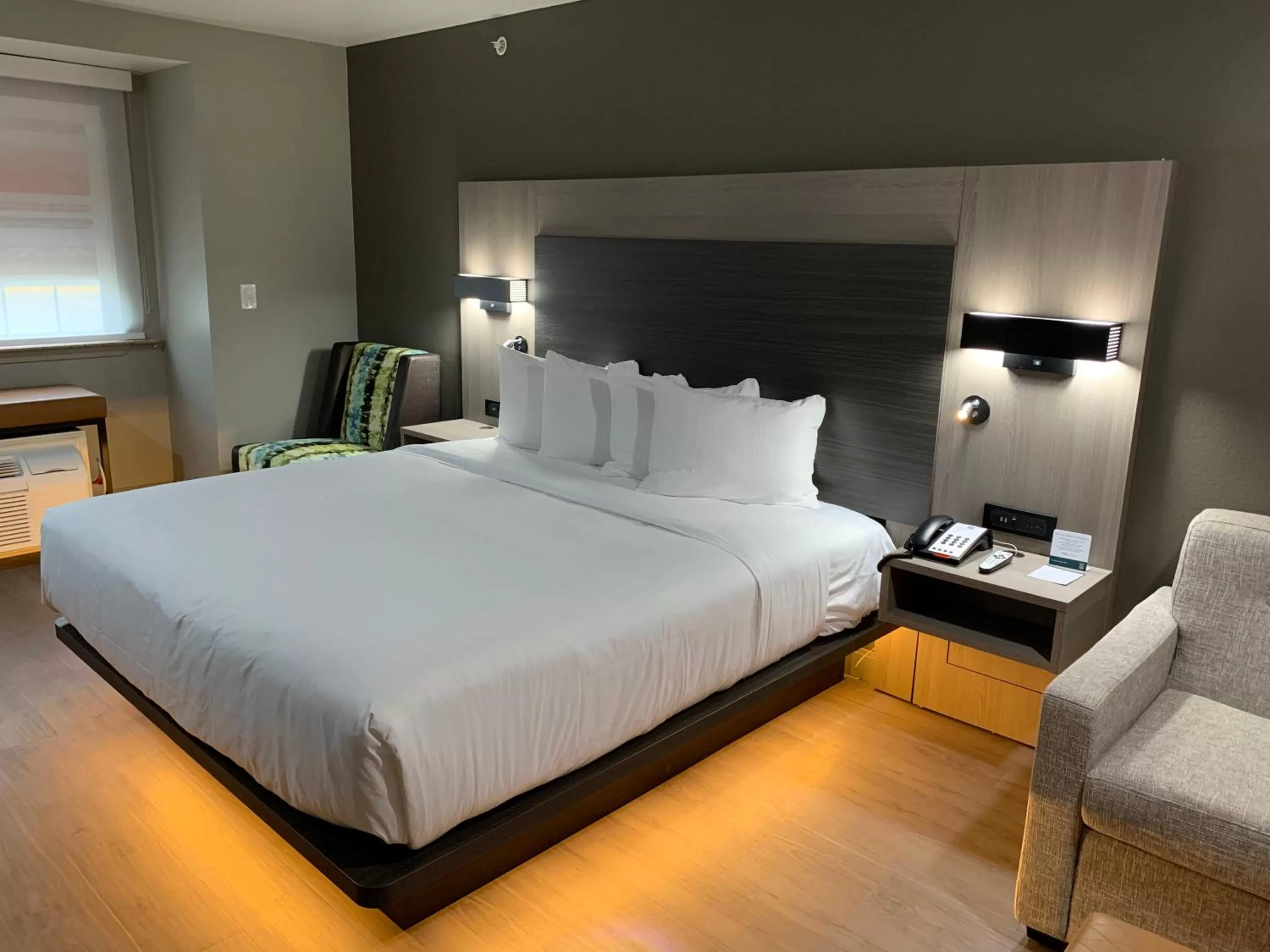 King Suite - Non-Smoking in Quality Inn & Suites North Mesquite I-30