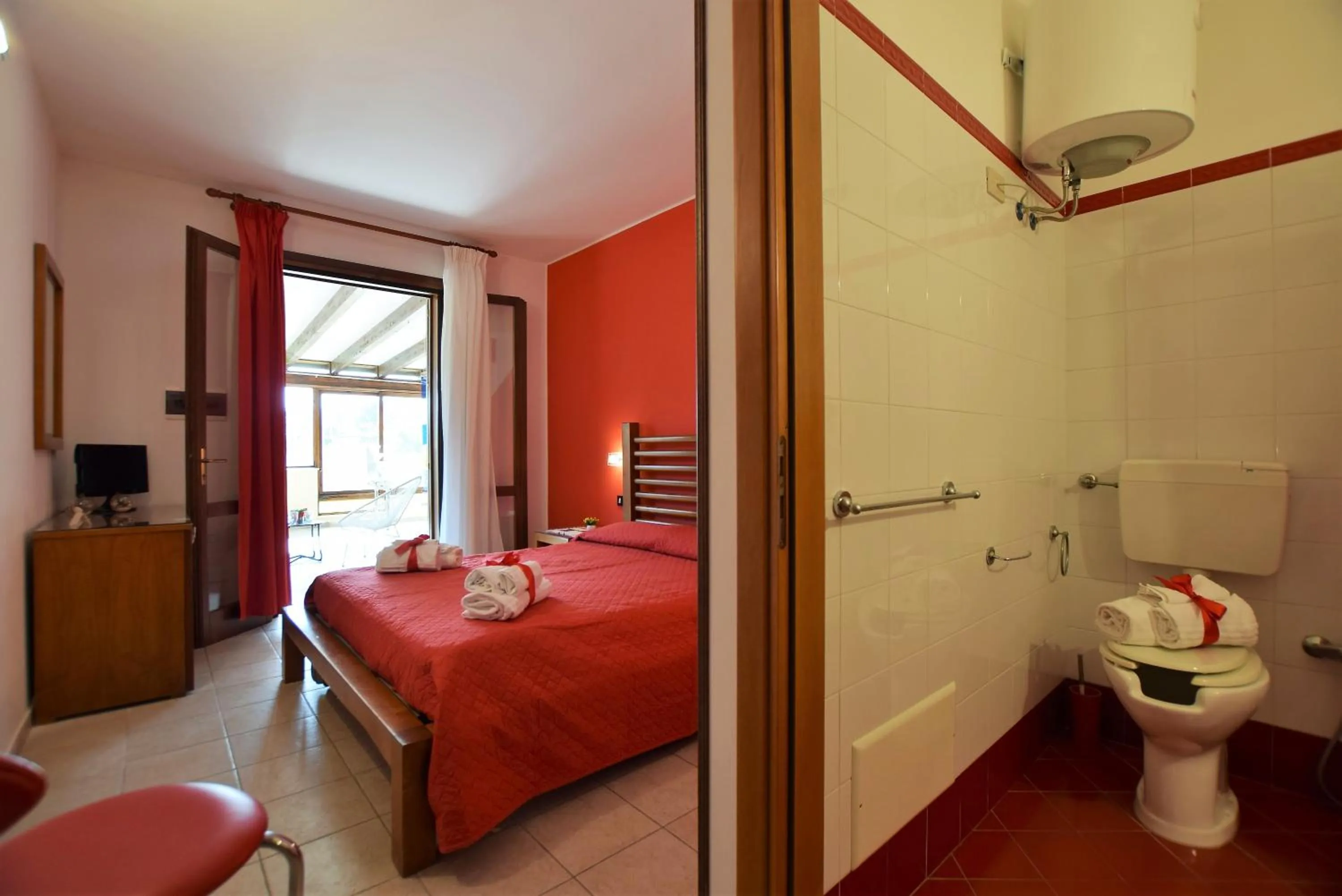 Photo of the whole room, Bed in Hotel Iride by Marino Tourist