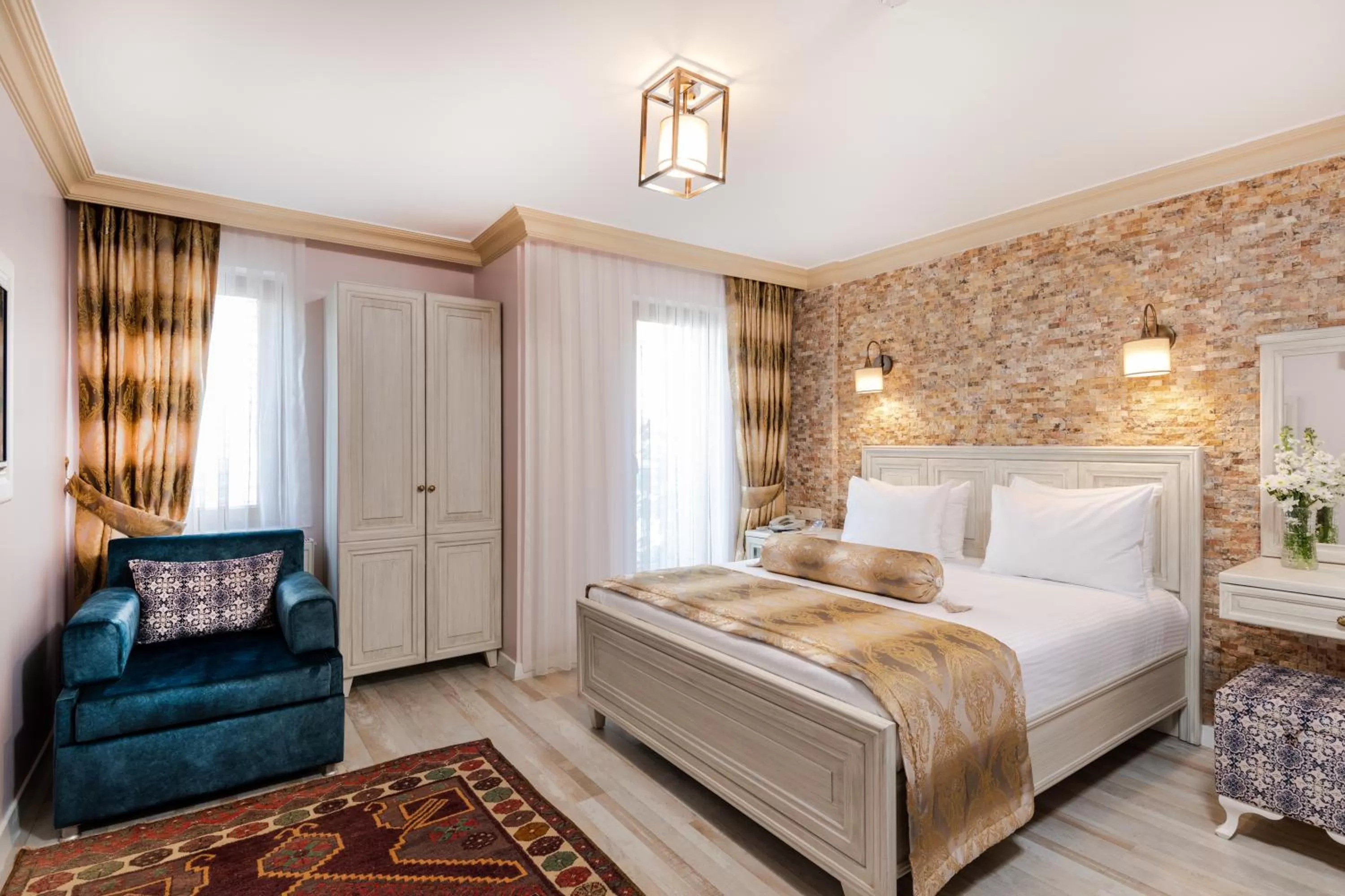 Living room, Bed in Agora Guesthouse