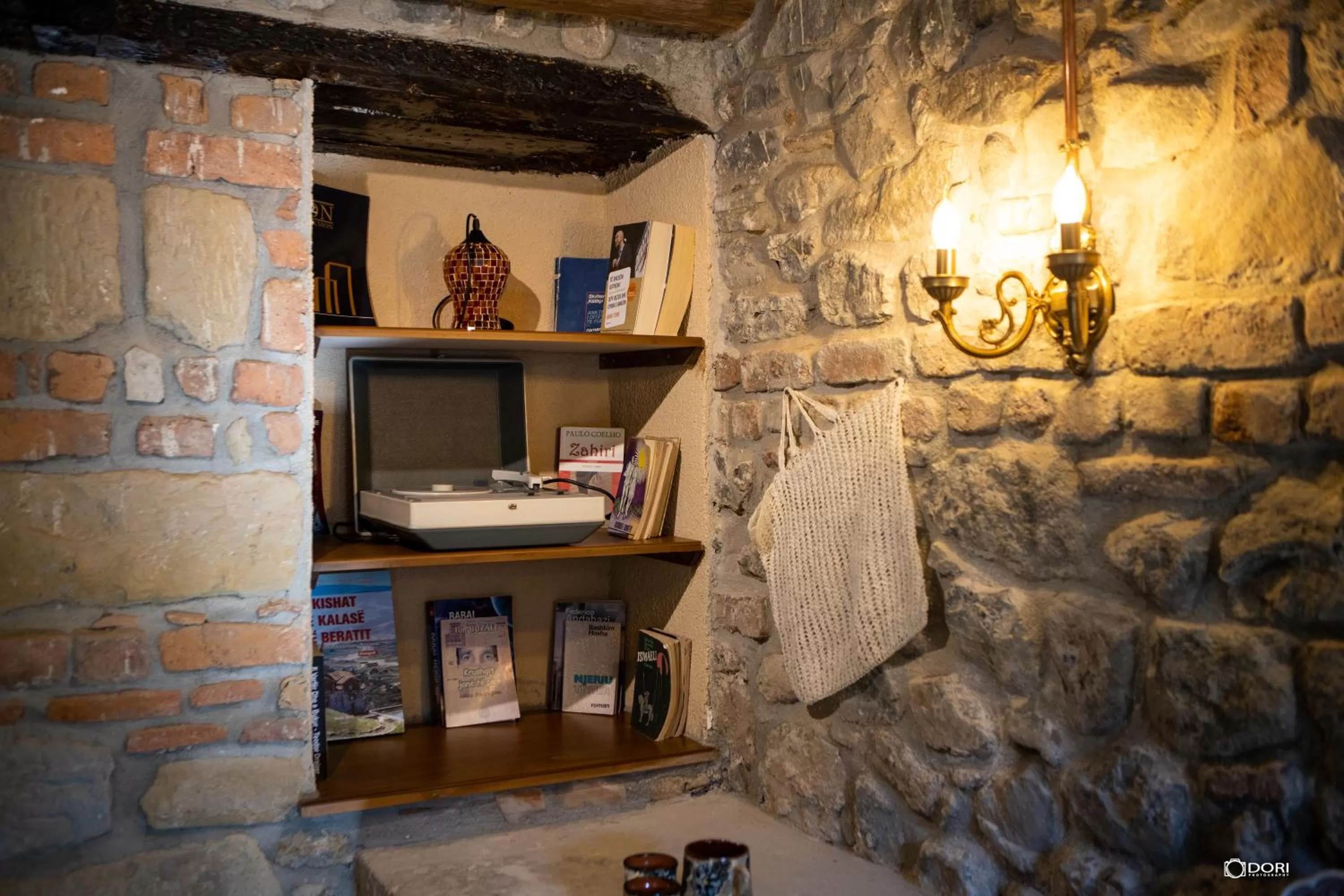 Library in Vila Sonnet