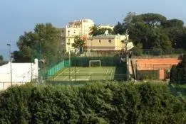 Tennis court in Hotel Bellavista