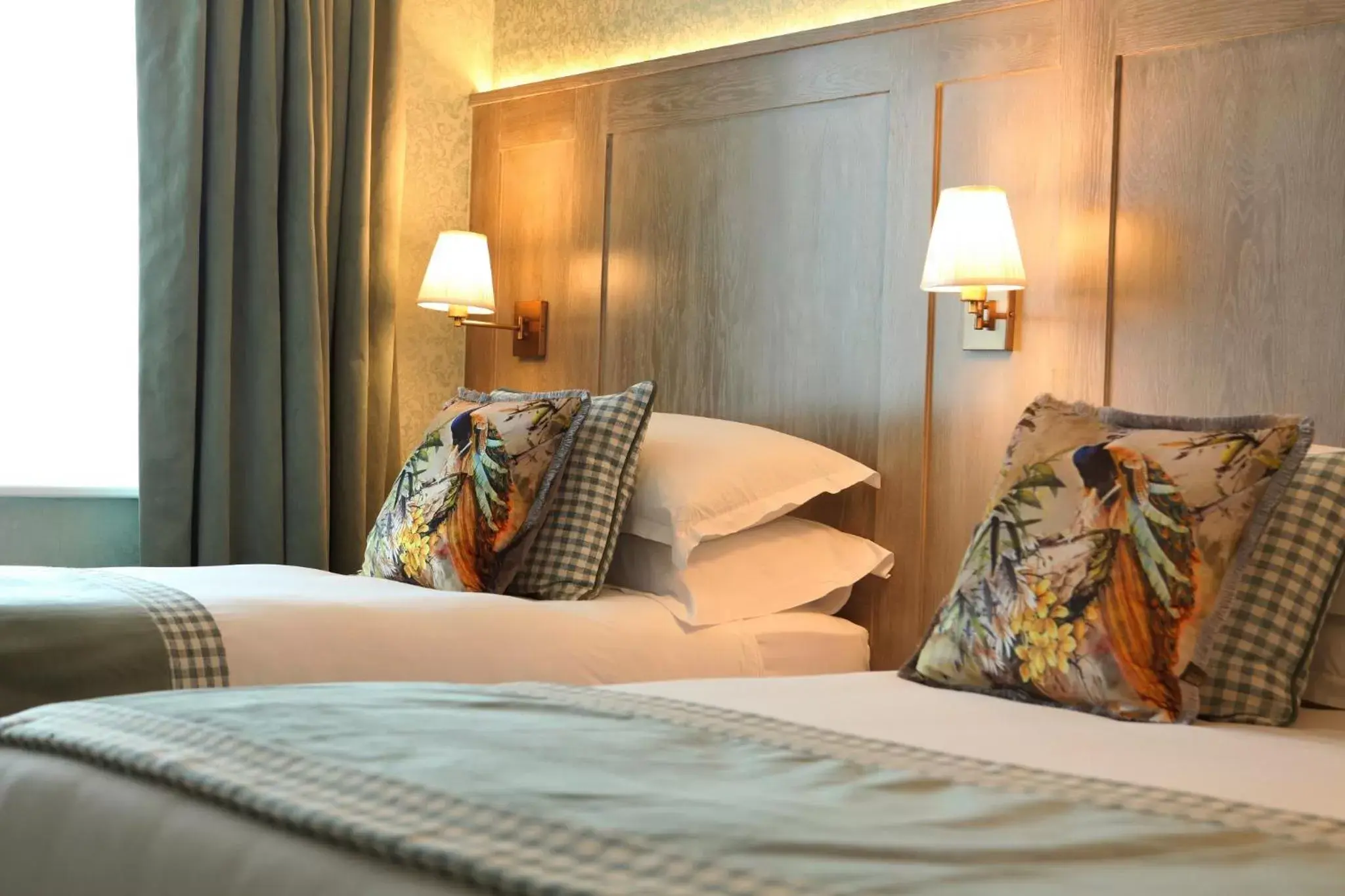 Bed in Avalon House Hotel Bed in Avalon House Hotel