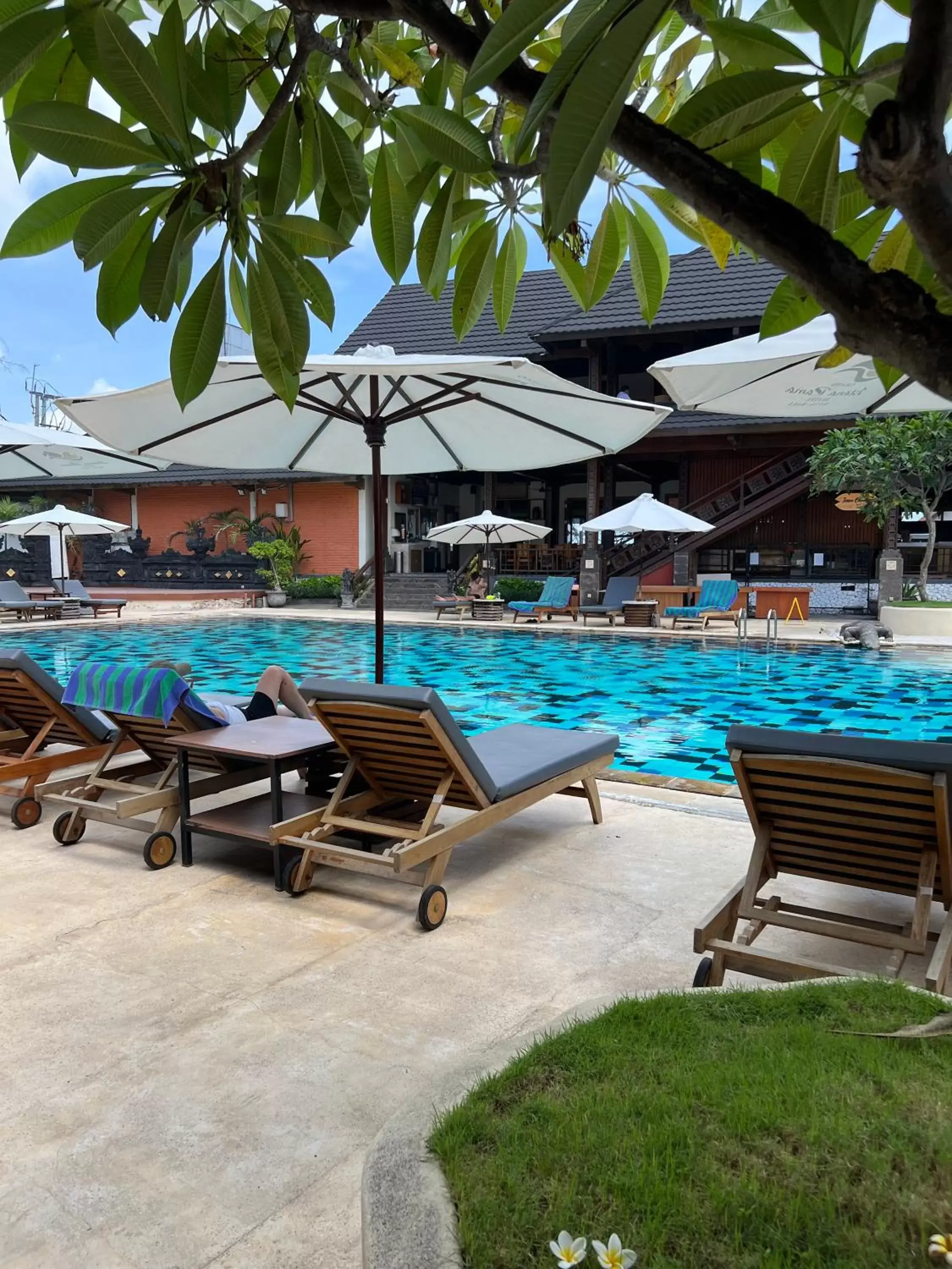 Pool view, Swimming Pool in Grand Istana Rama Hotel