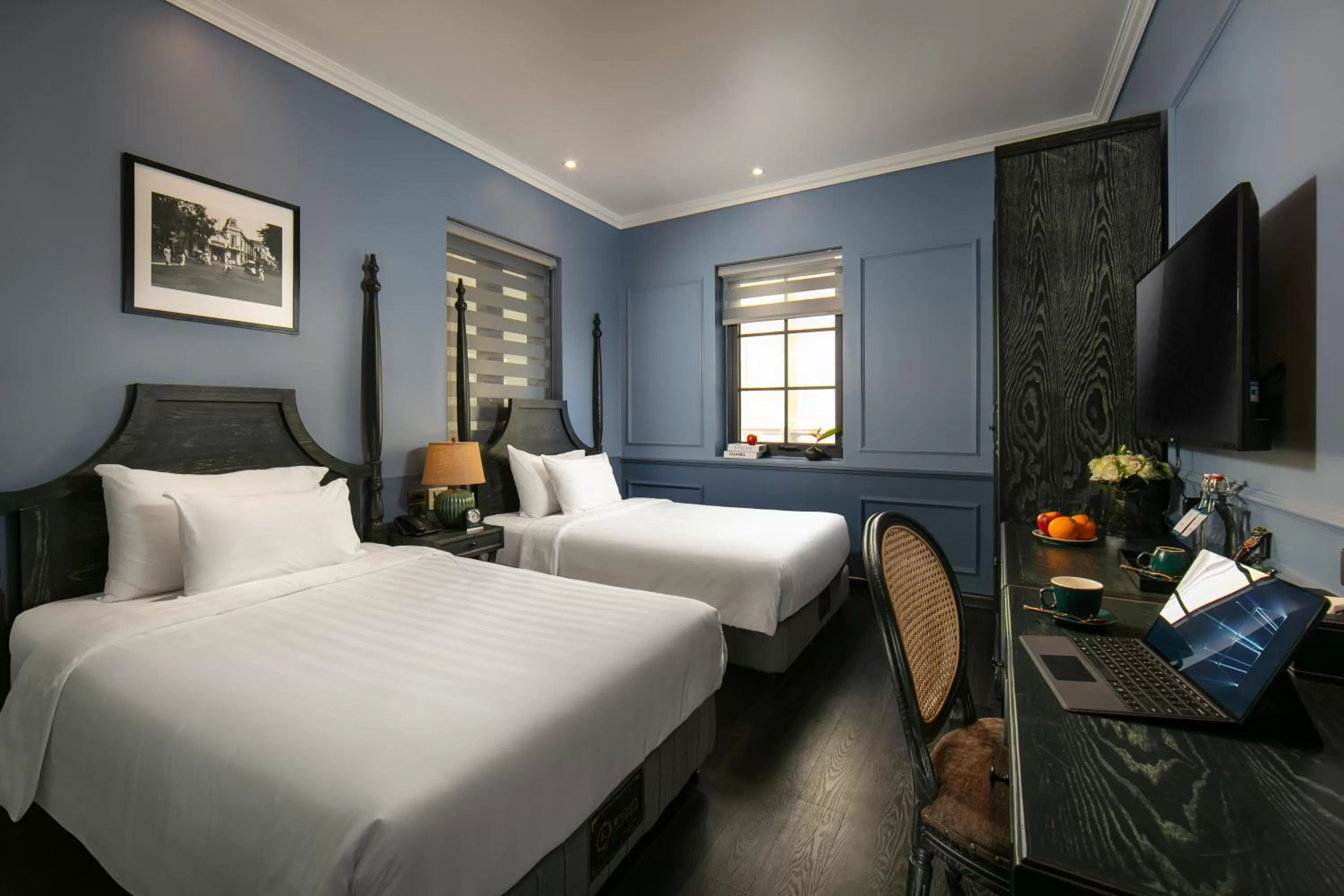 Photo of the whole room, Bed in The Secret HaLong