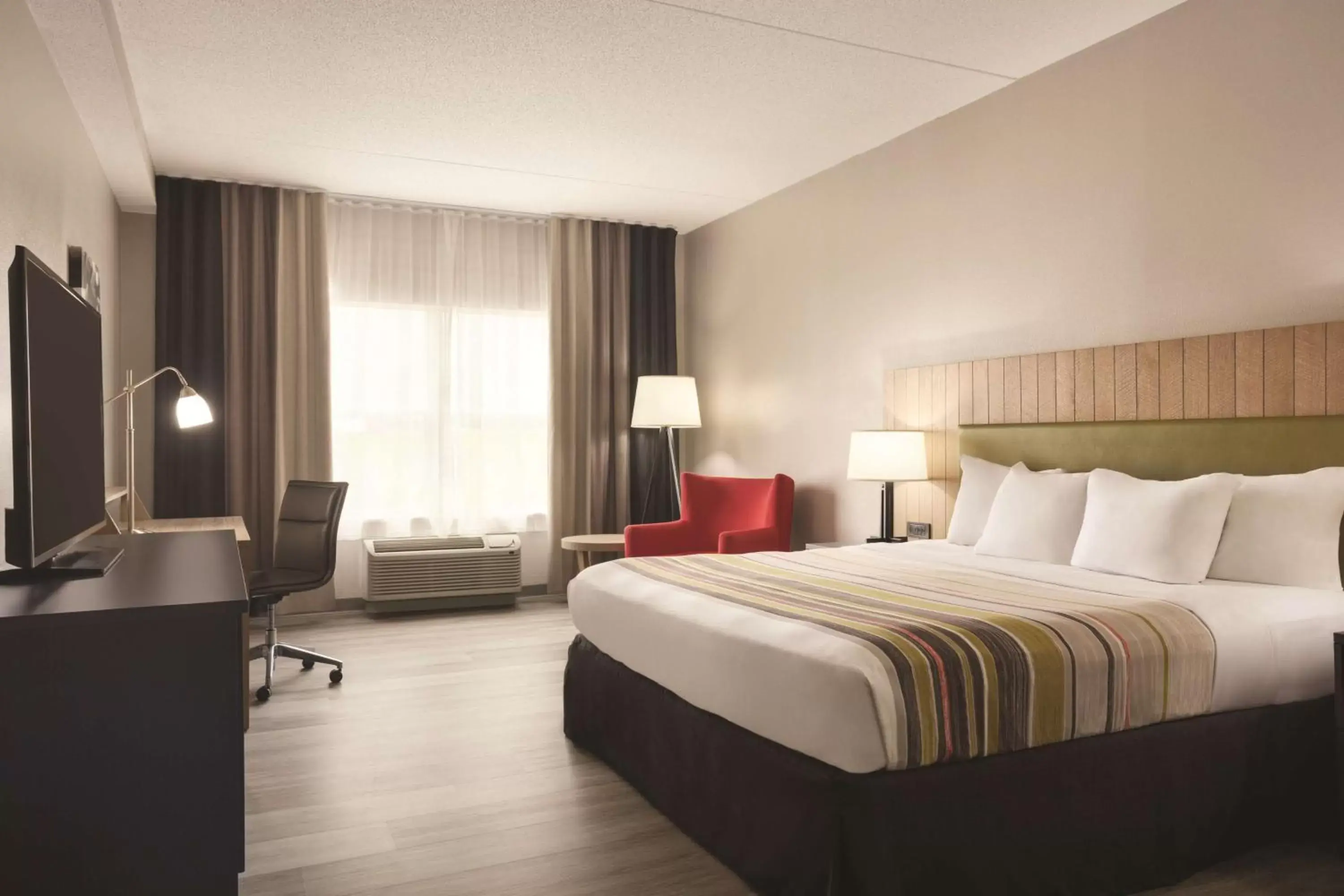 Photo of the whole room, Bed in Country Inn & Suites by Radisson, Chattanooga-Lookout Mountain