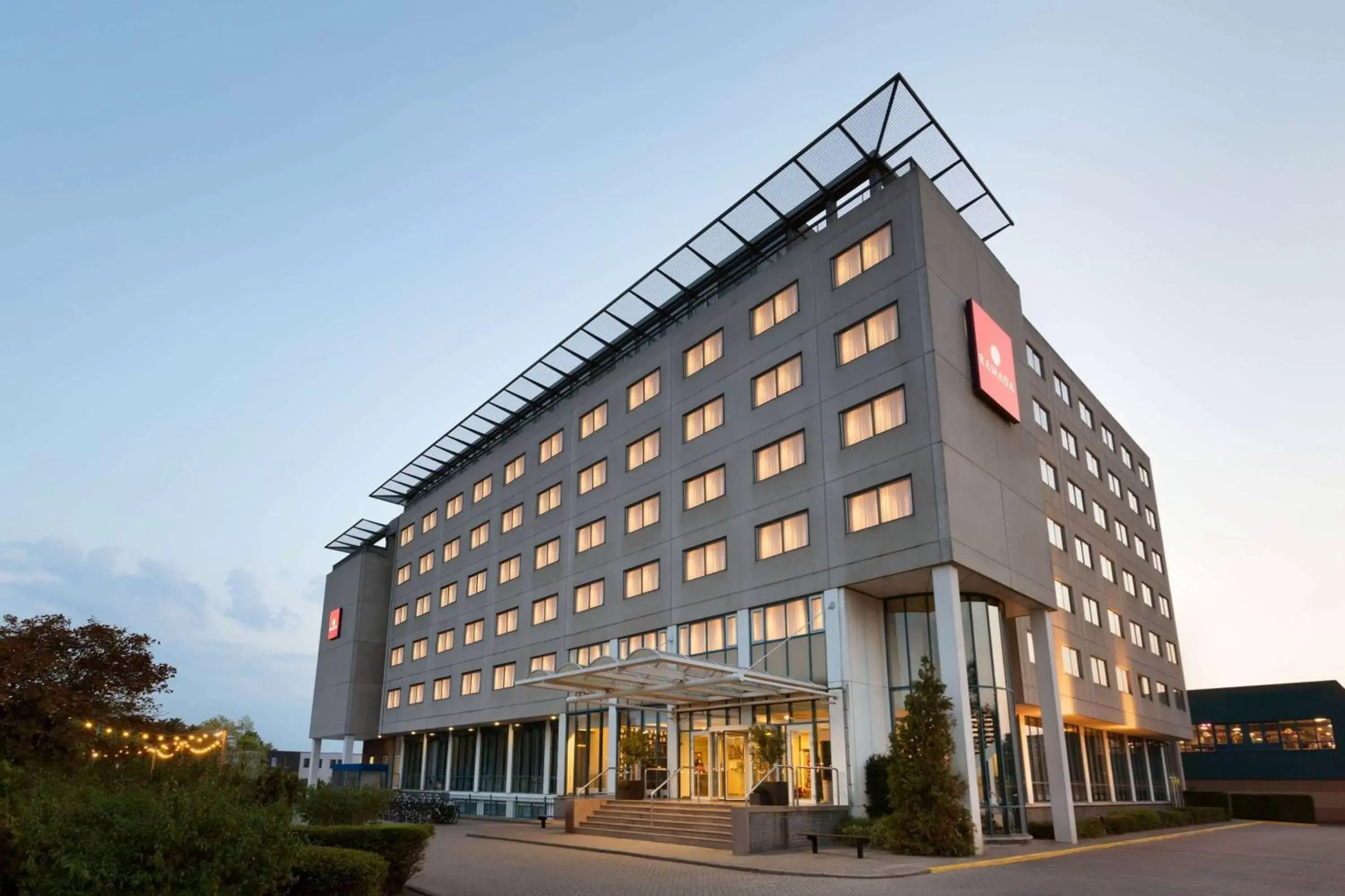 Property Building in Ramada by Wyndham Amsterdam Airport Schiphol