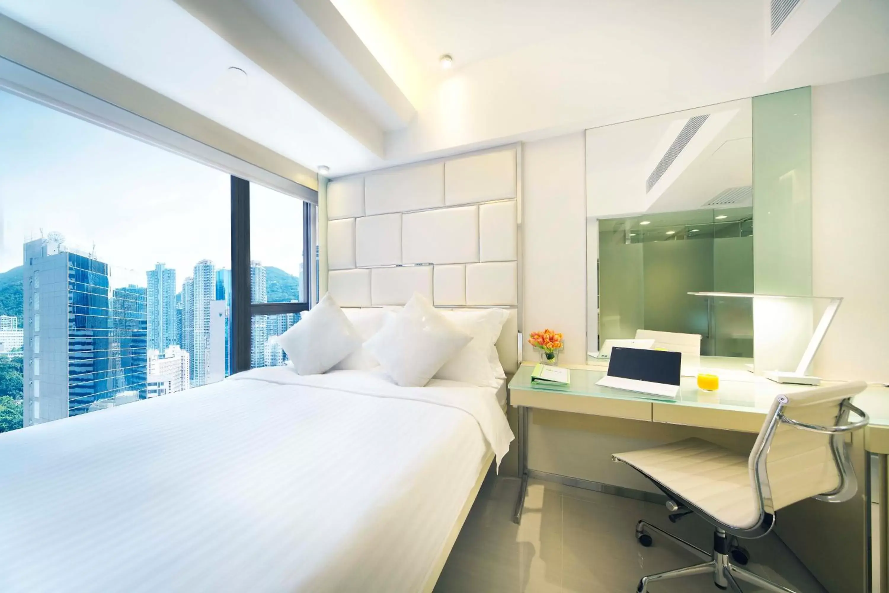 Bedroom in iclub Sheung Wan Hotel