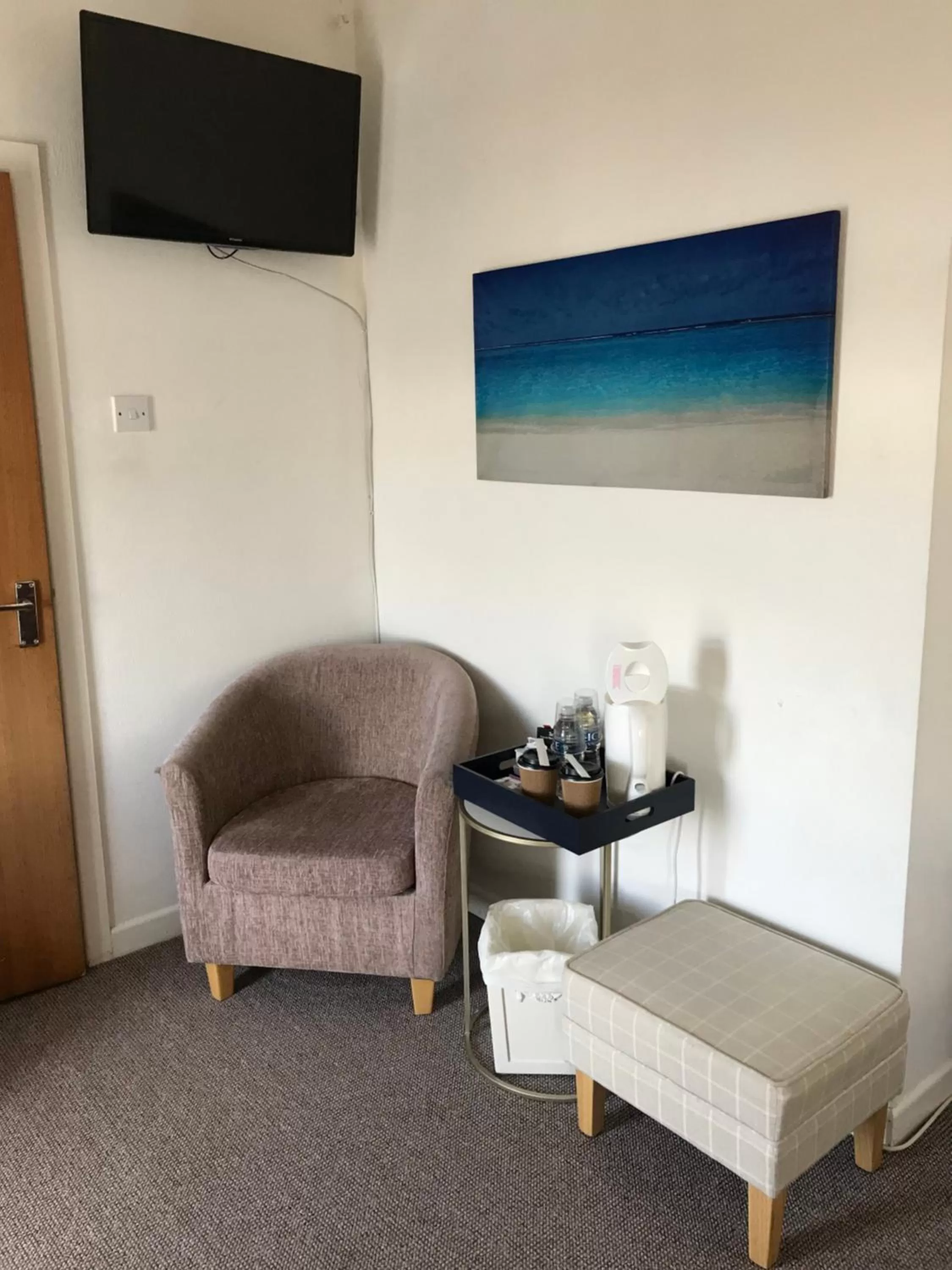 TV/Entertainment Center in Atlantic View B&B