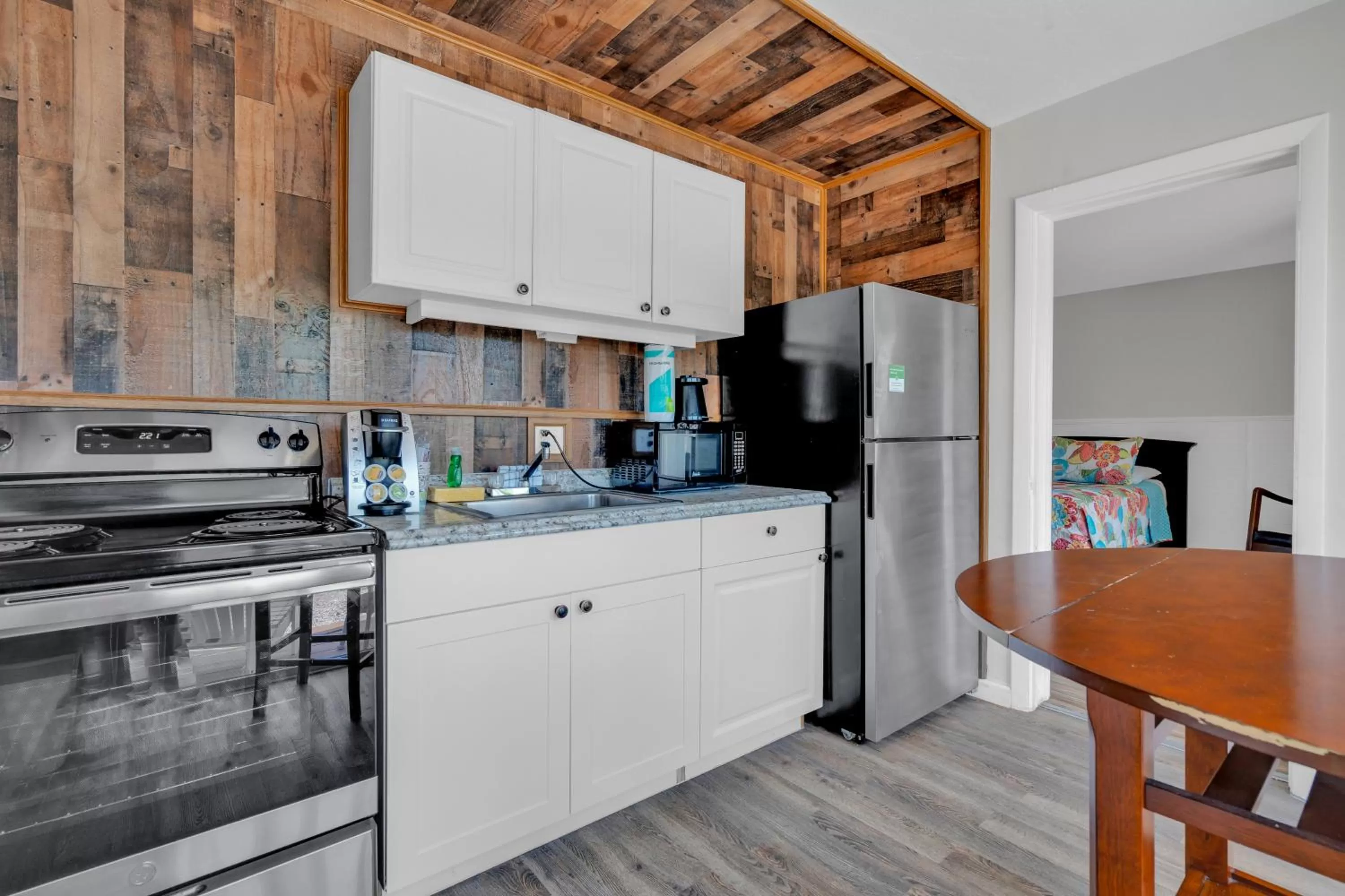 Kitchen or kitchenette in Coconut Cay Resort