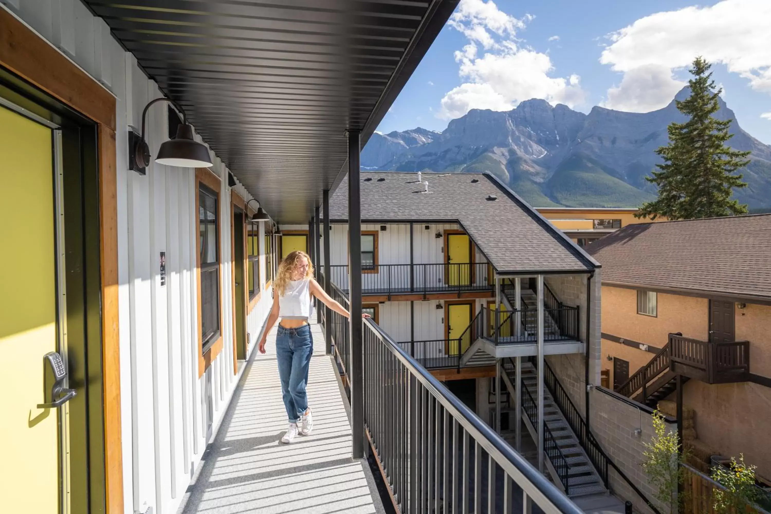 Property building, Balcony/Terrace in Basecamp Suites Canmore