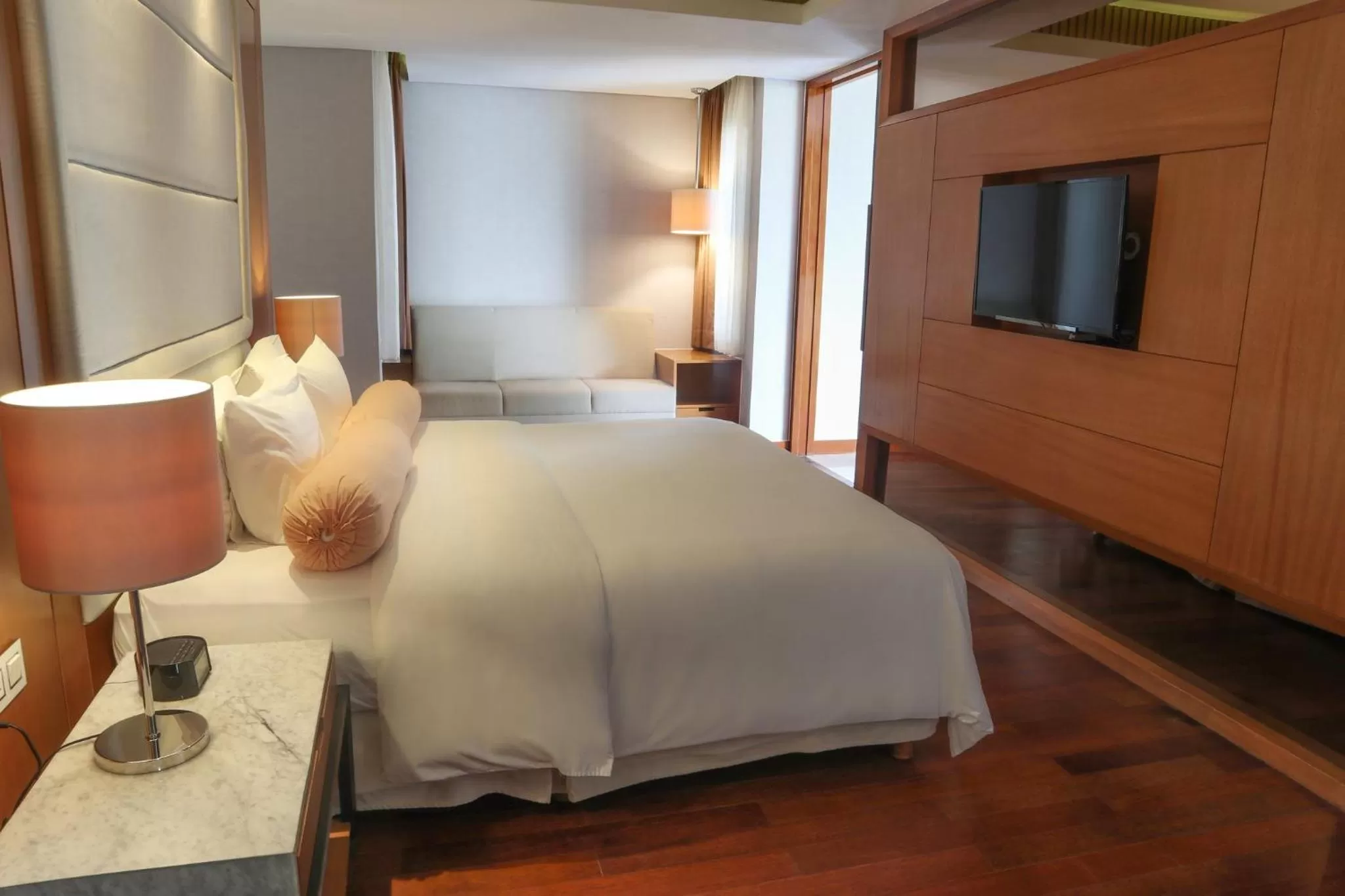 Photo of the whole room, Bed in InterContinental Bandung Dago Pakar by IHG