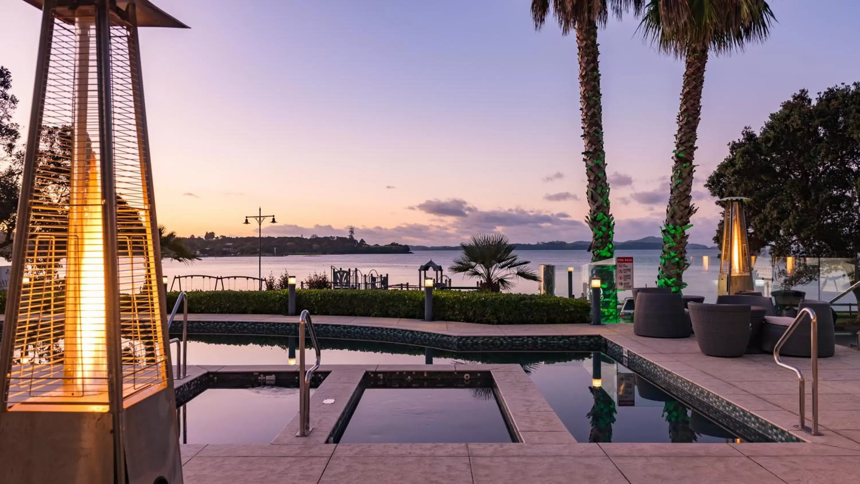 Swimming Pool in Paihia Beach Resort & Spa Hotel