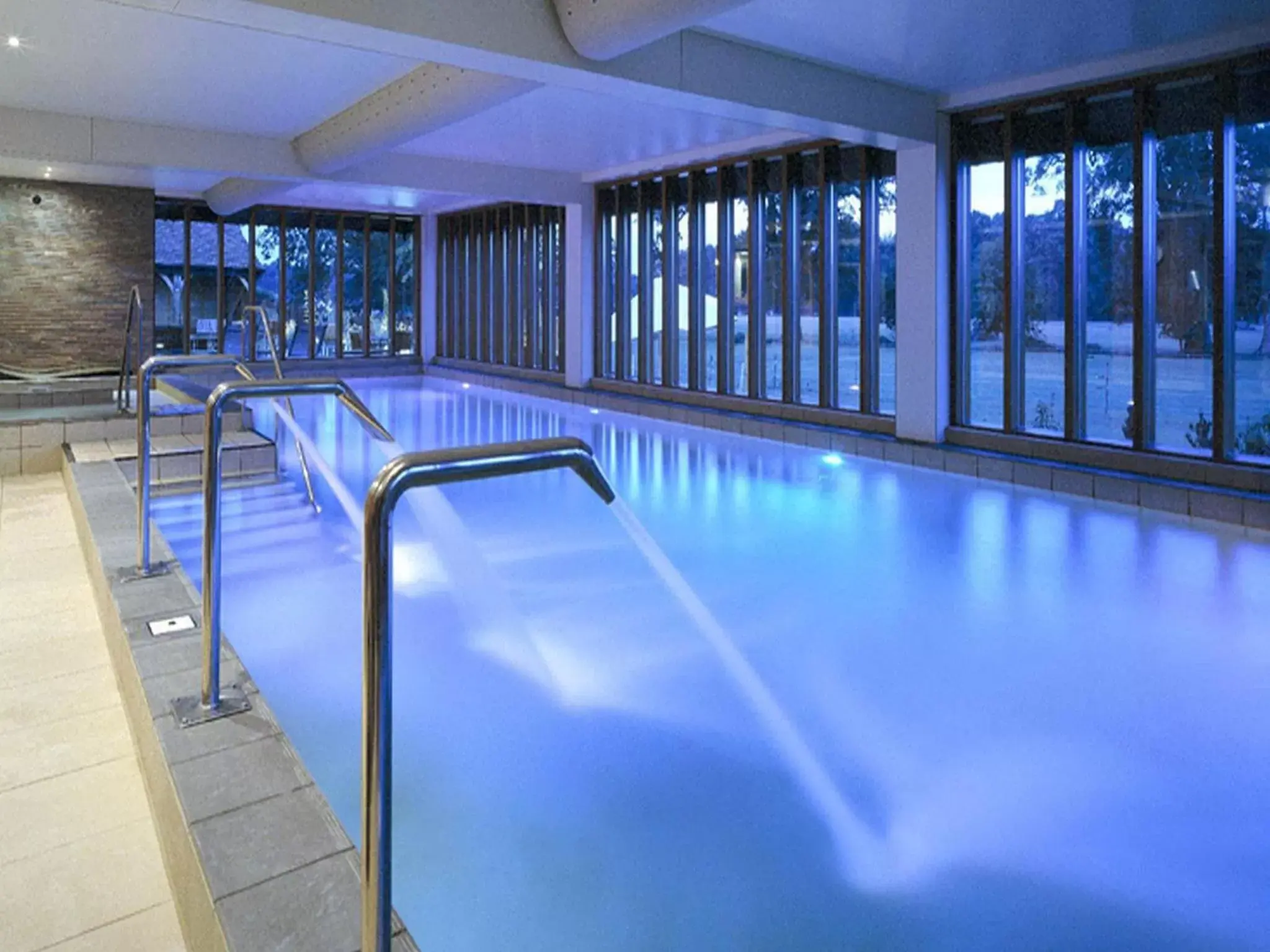 Swimming Pool in New Park Manor Hotel - A Luxury Family Hotel