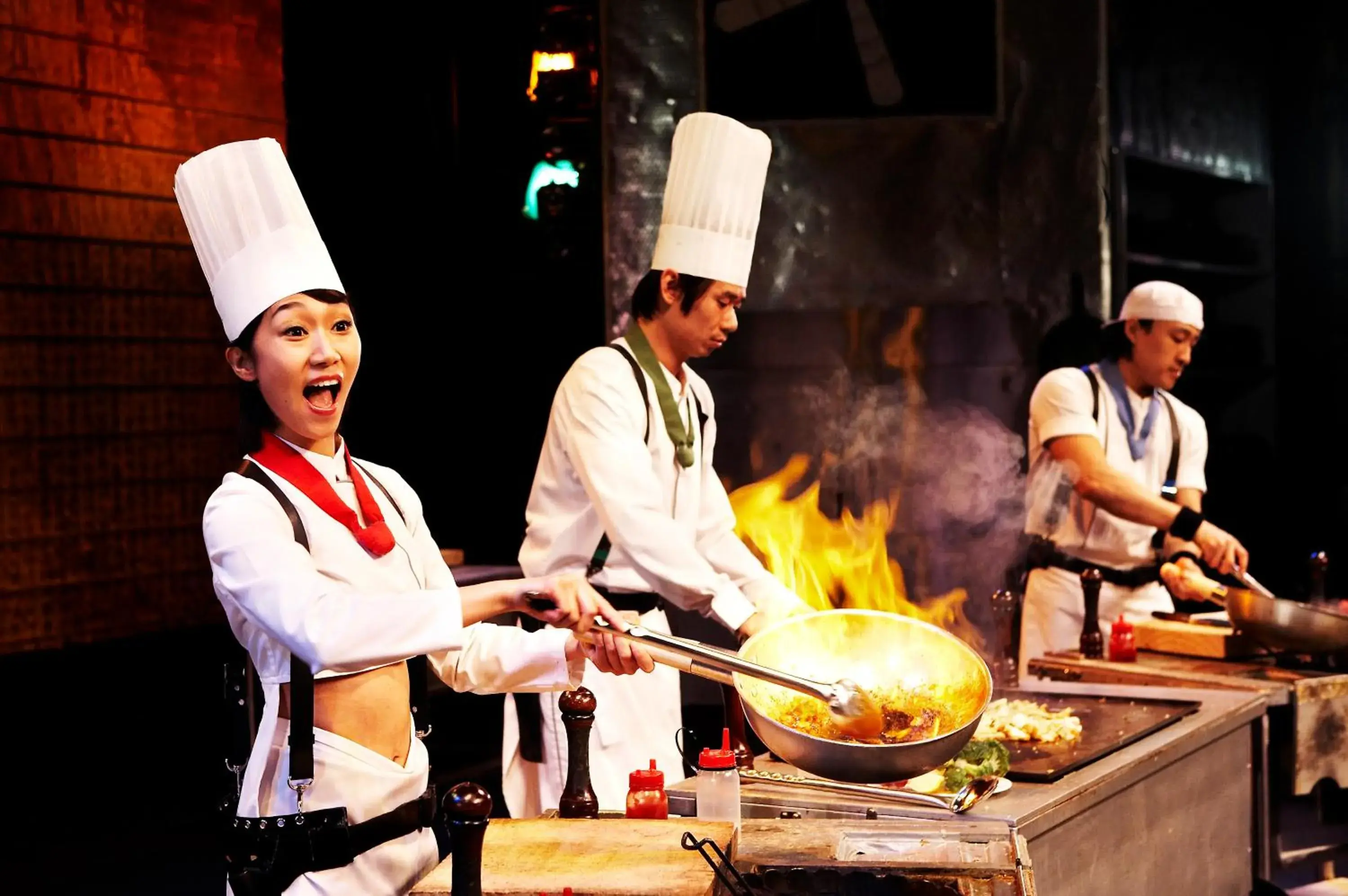 Entertainment, Staff in HOTEL NANTA JEJU