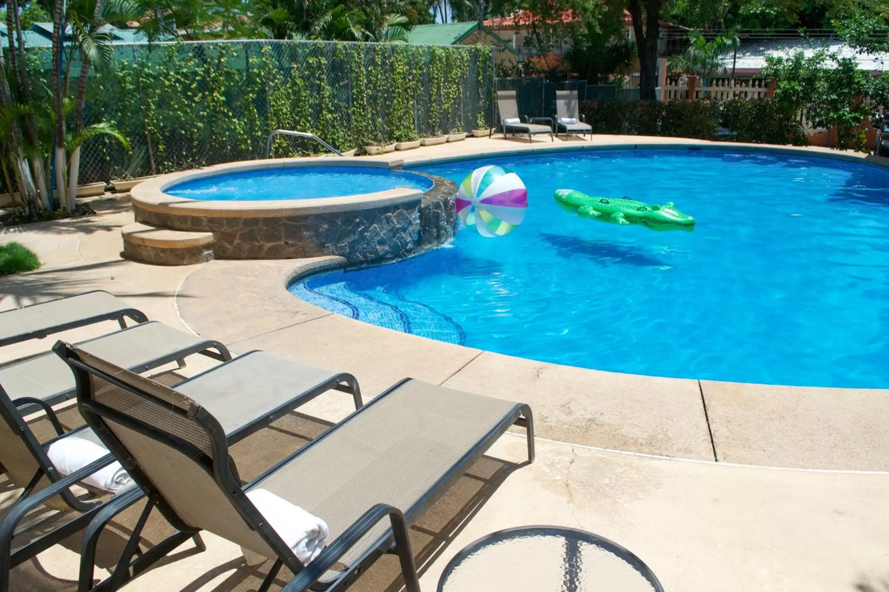 Swimming Pool in Hotel Mar Rey