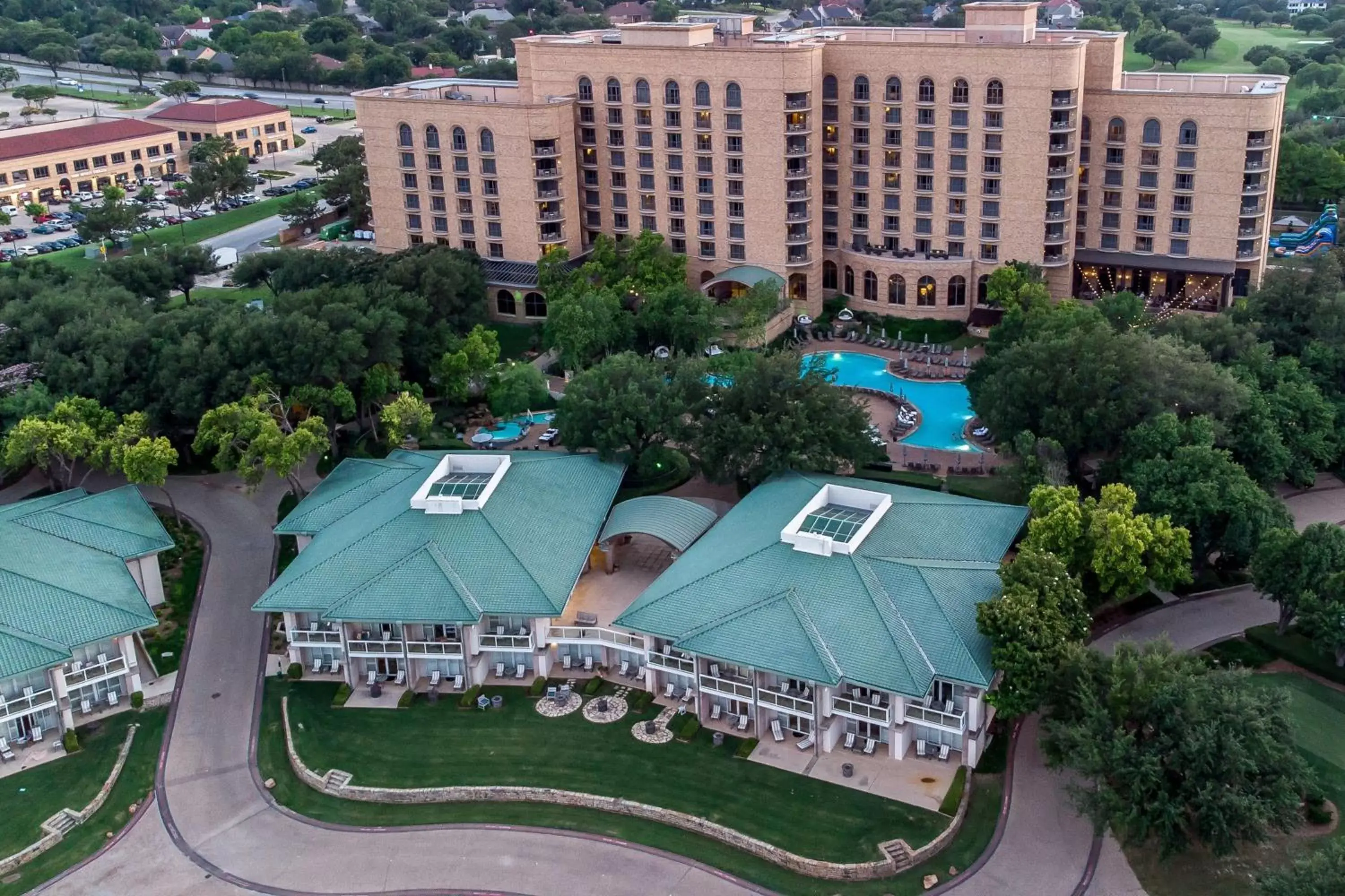Property building, Bird's-eye View in The Las Colinas Resort, Dallas