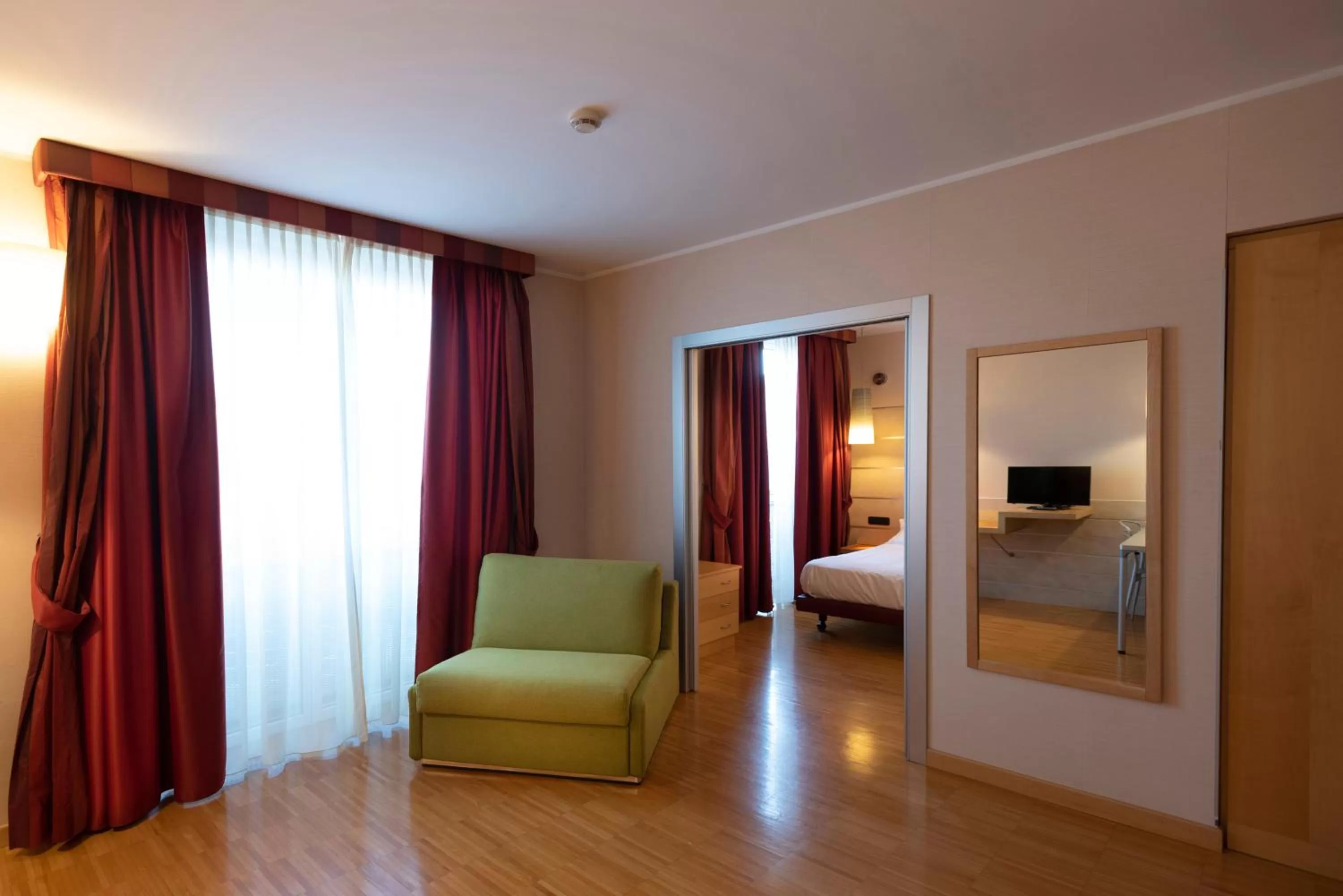 Bed in AlbaResidence Masera26