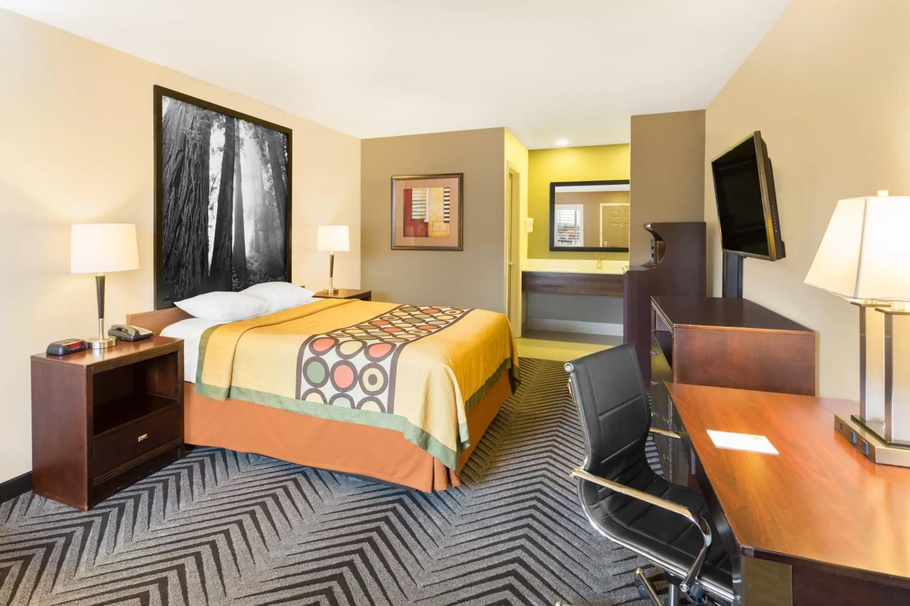 Photo of the whole room, Bed in Super 8 by Wyndham Fortuna Photo of the whole room, Bed in Super 8 by Wyndham Fortuna