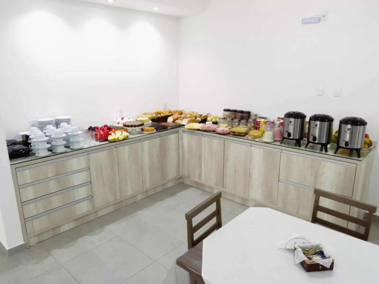 Food and drinks in Pousada Vó Dena