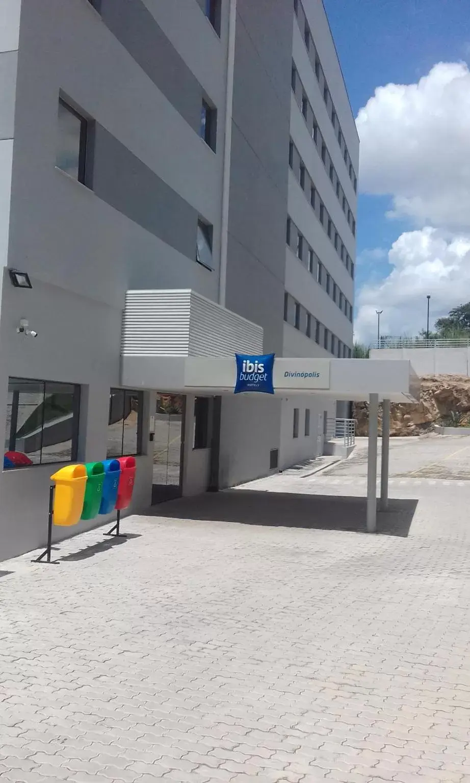 Facade/entrance, Property Building in ibis budget Divinopolis