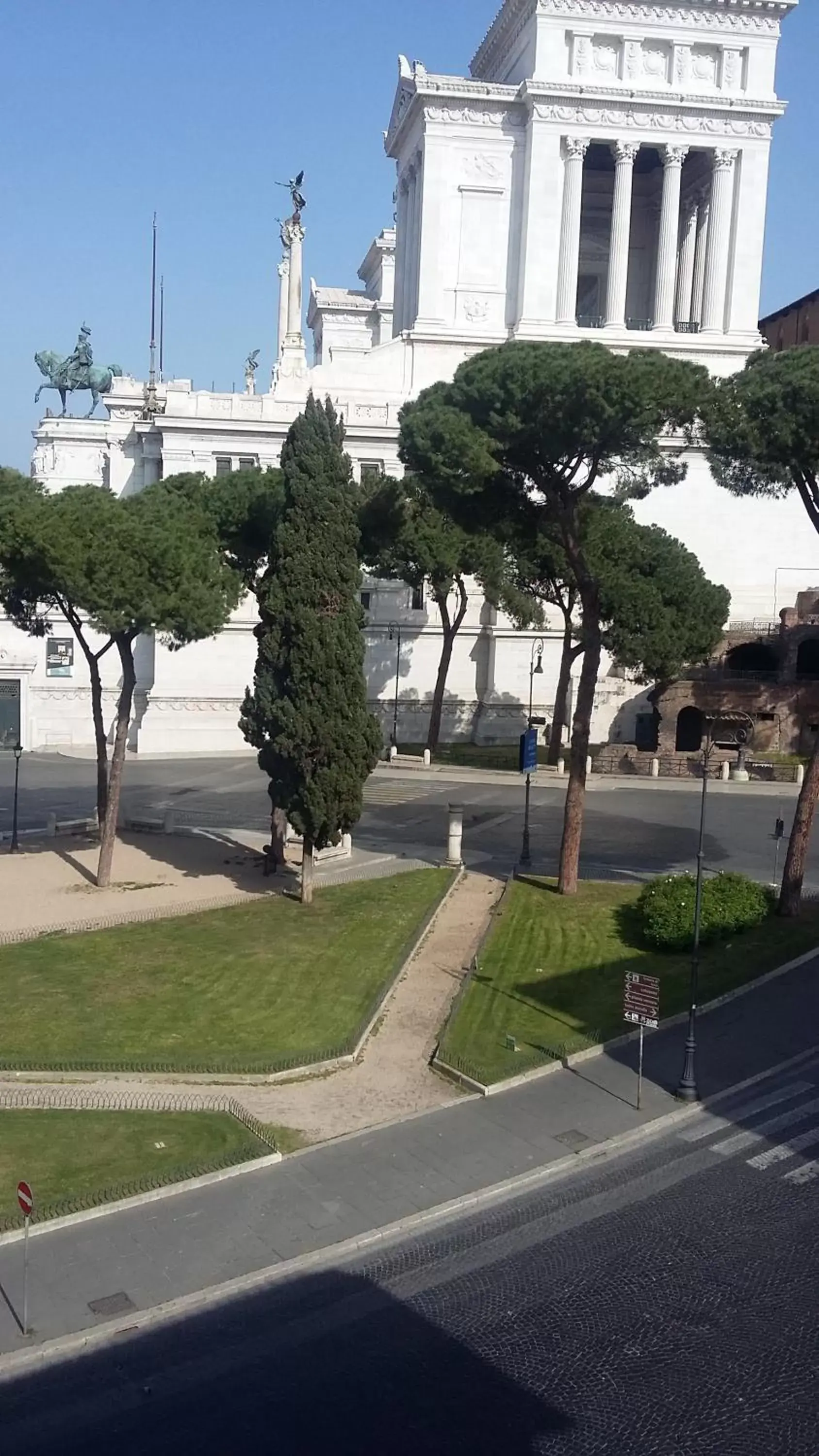 Landmark view in Rome Downtown Suite Bed and Breakfast Aracoeli