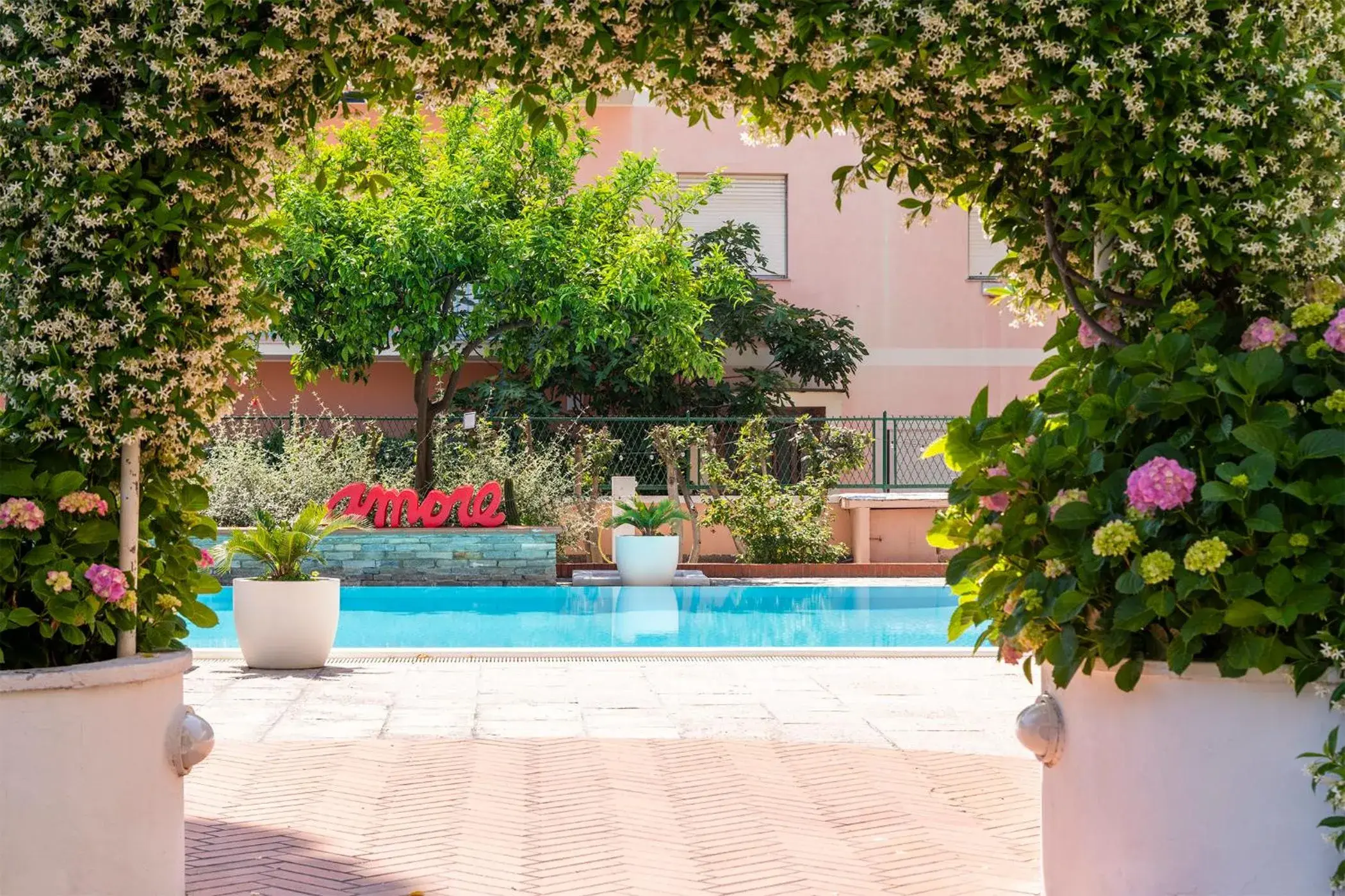 Patio, Swimming Pool in Hotel San Michele