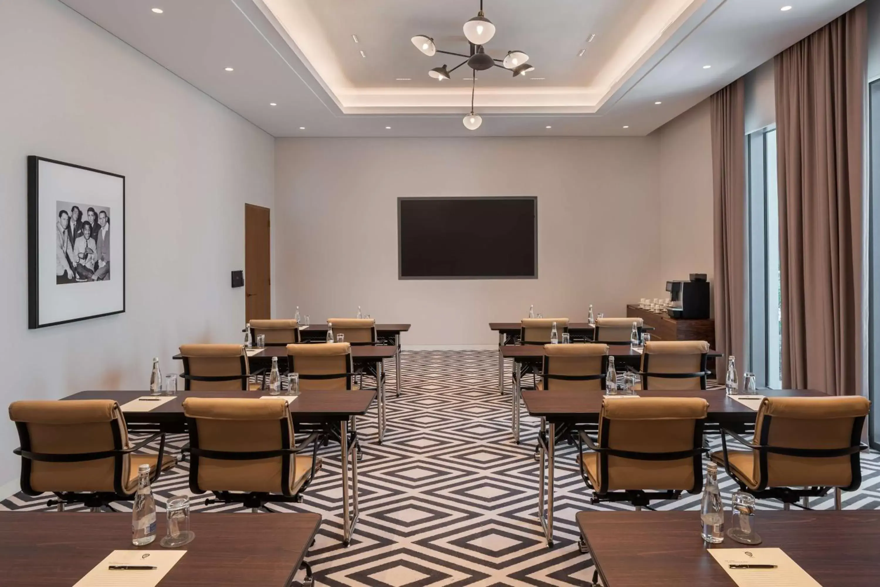 Meeting/conference room in The WB Abu Dhabi, Curio Collection By Hilton