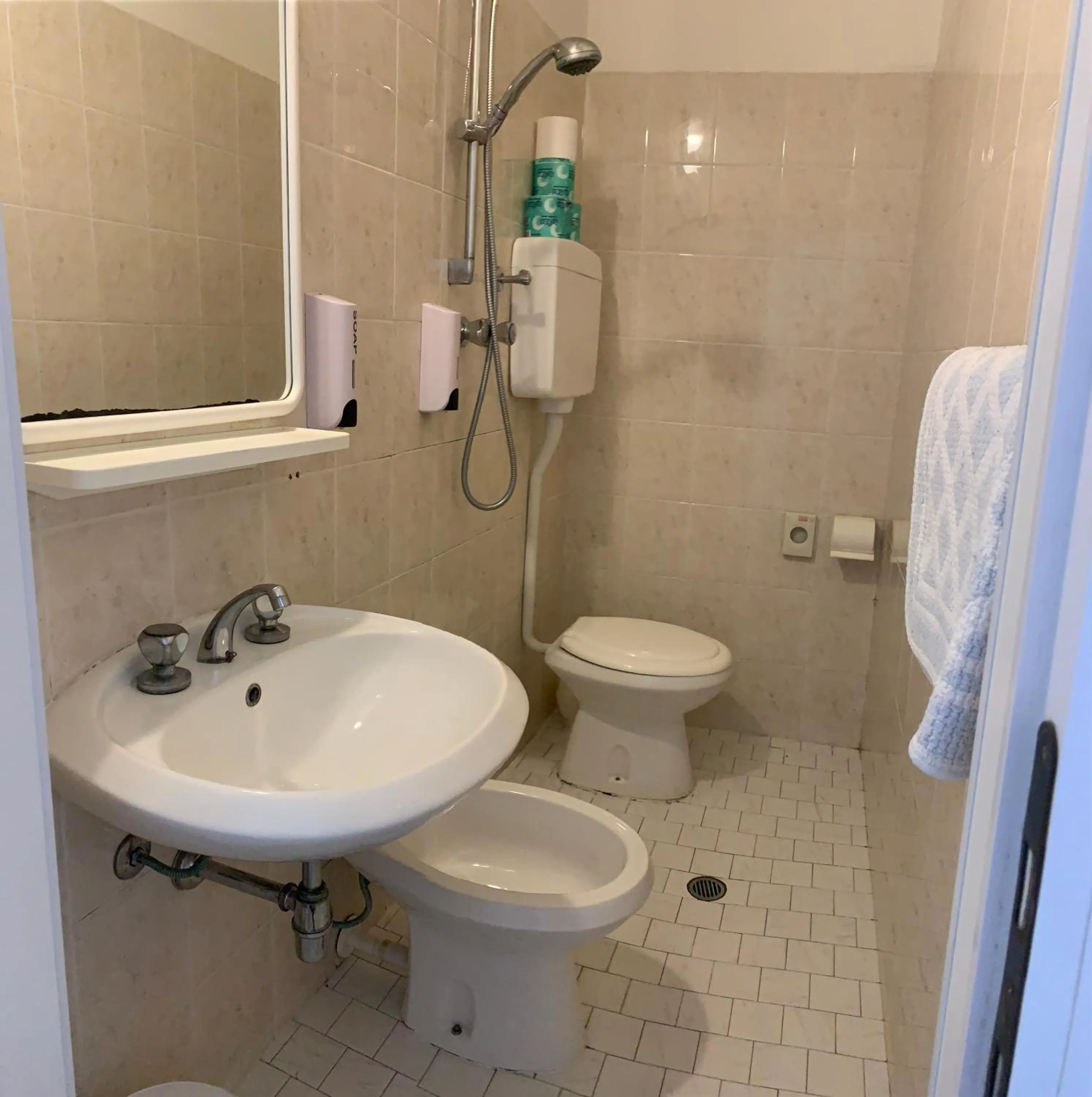 Shower in Hotel Laika