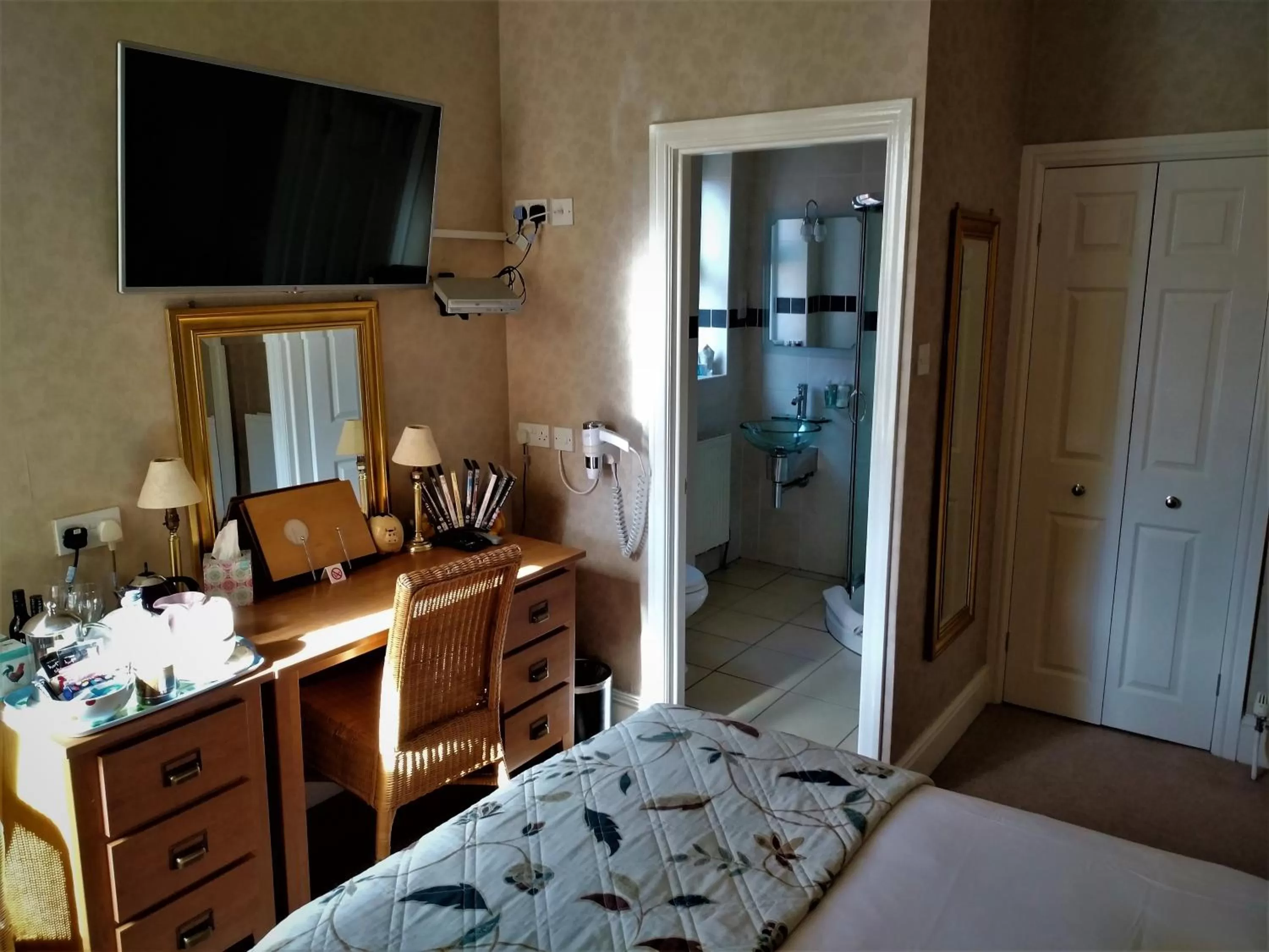 Bedroom, TV/Entertainment Center in Bay Tree House Southport, United Kingdom